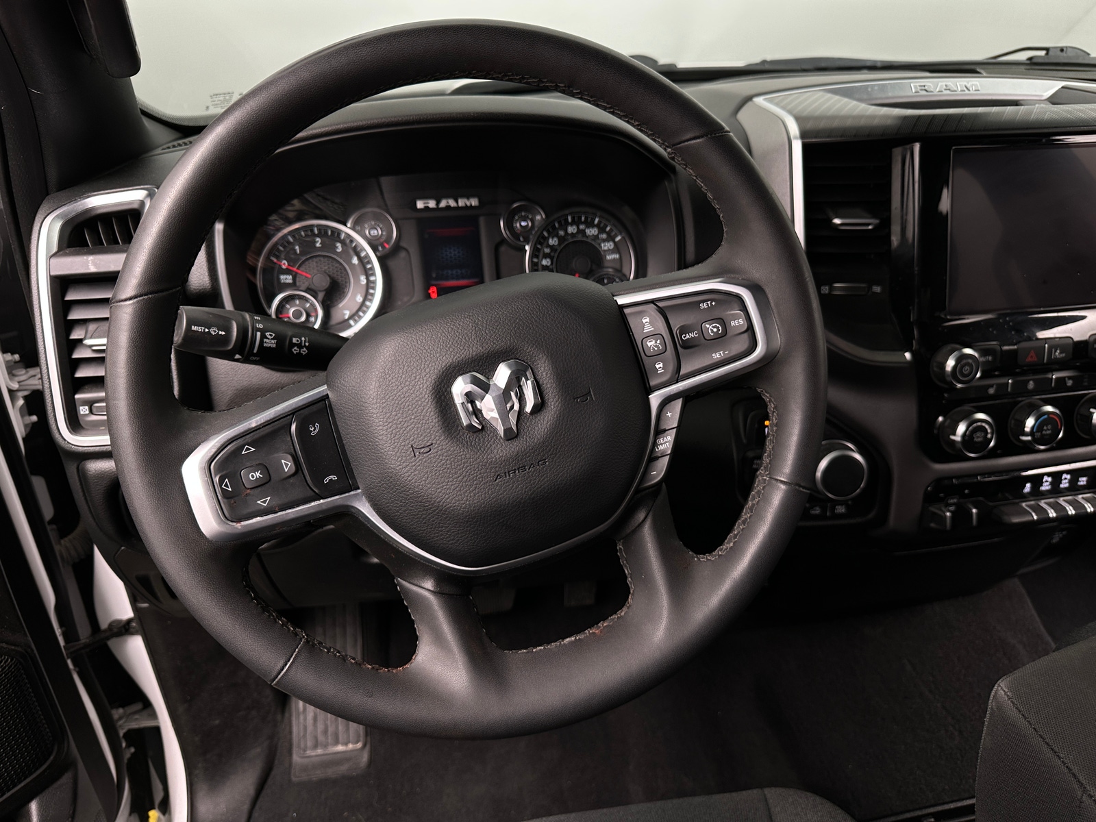 Thumbnail: 2025 RAM 1500 - 5