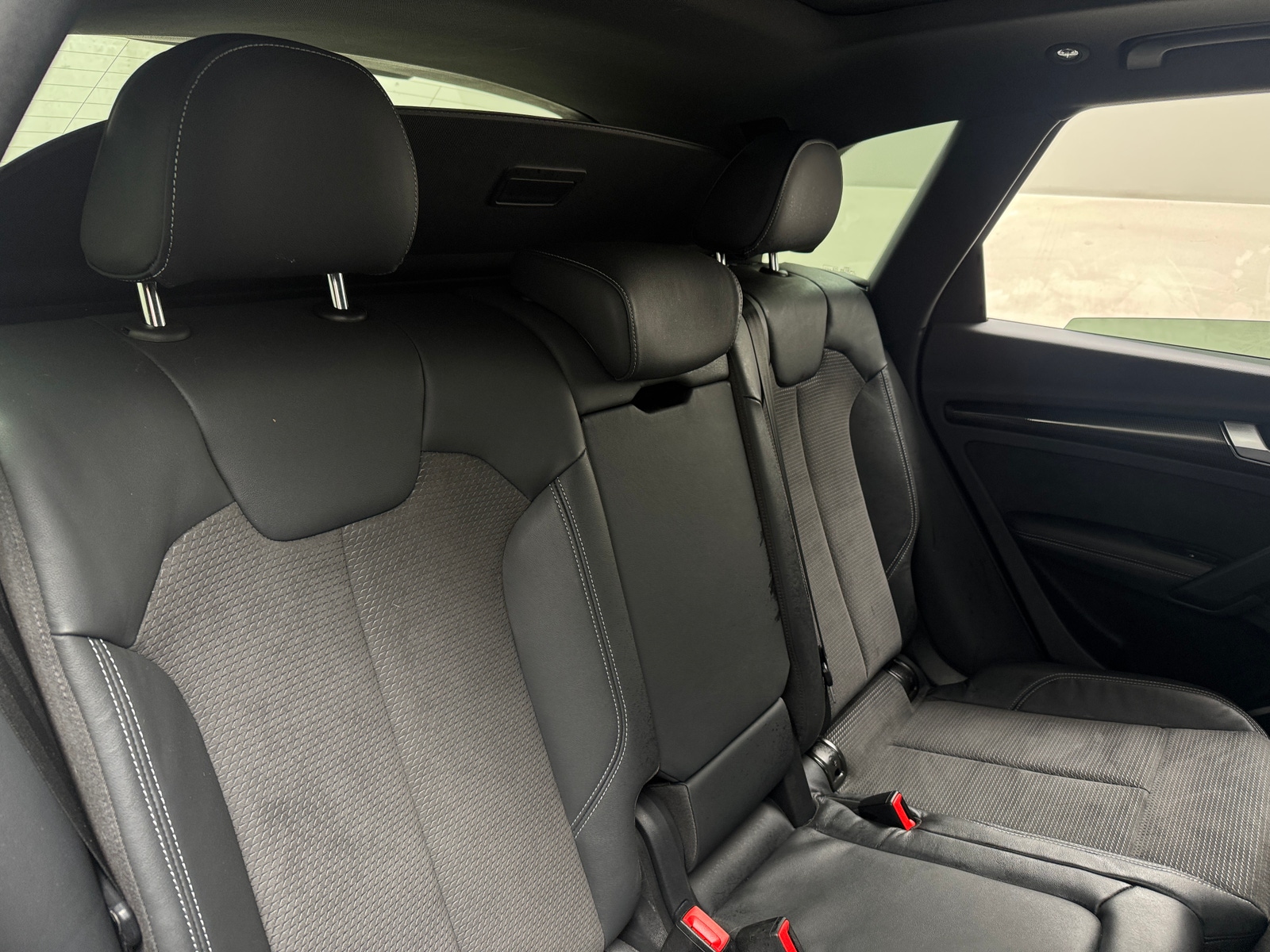 Thumbnail: 2019 Audi SQ5 - 6