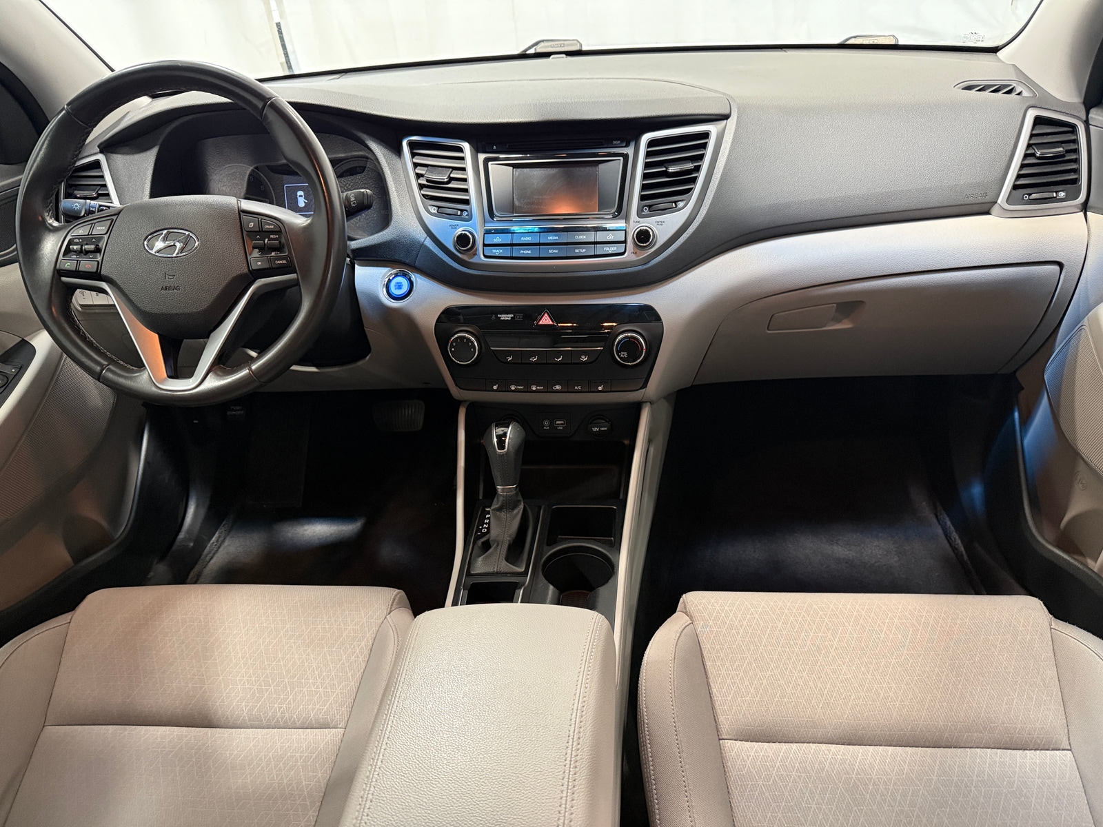 Thumbnail: 2016 Hyundai Tucson - 3