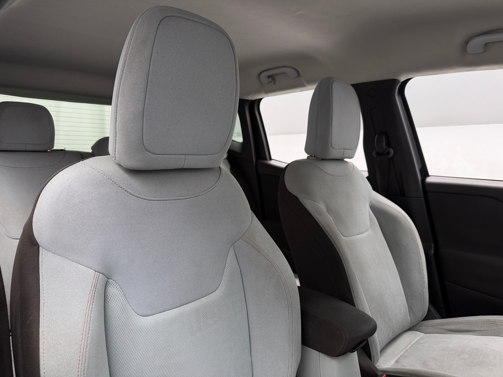 Thumbnail: 2015 Jeep Renegade - 2