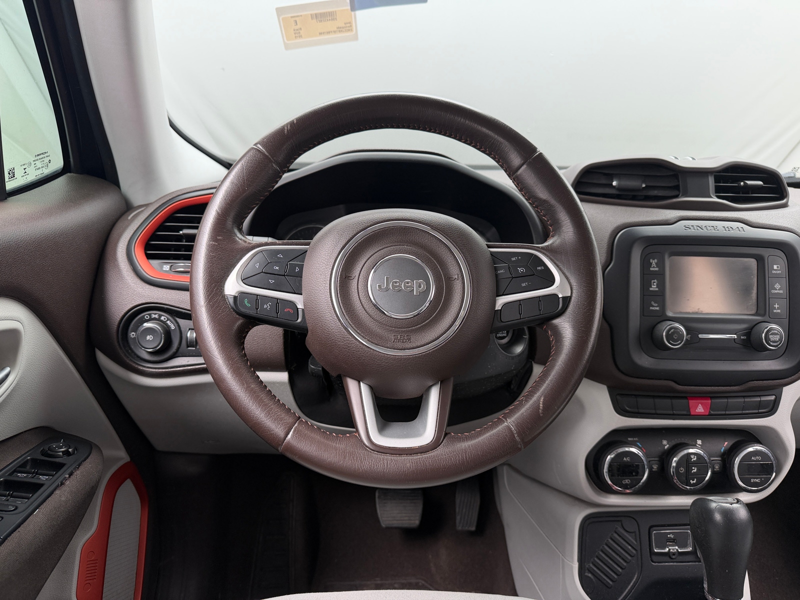 Thumbnail: 2015 Jeep Renegade - 5