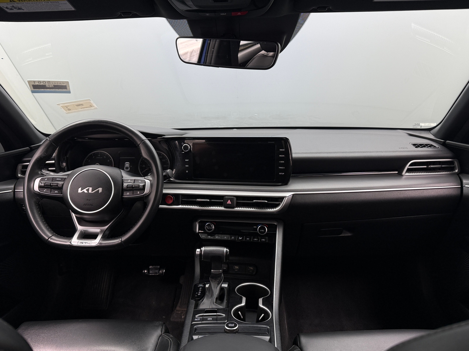 Thumbnail: 2023 Kia K5 - 3