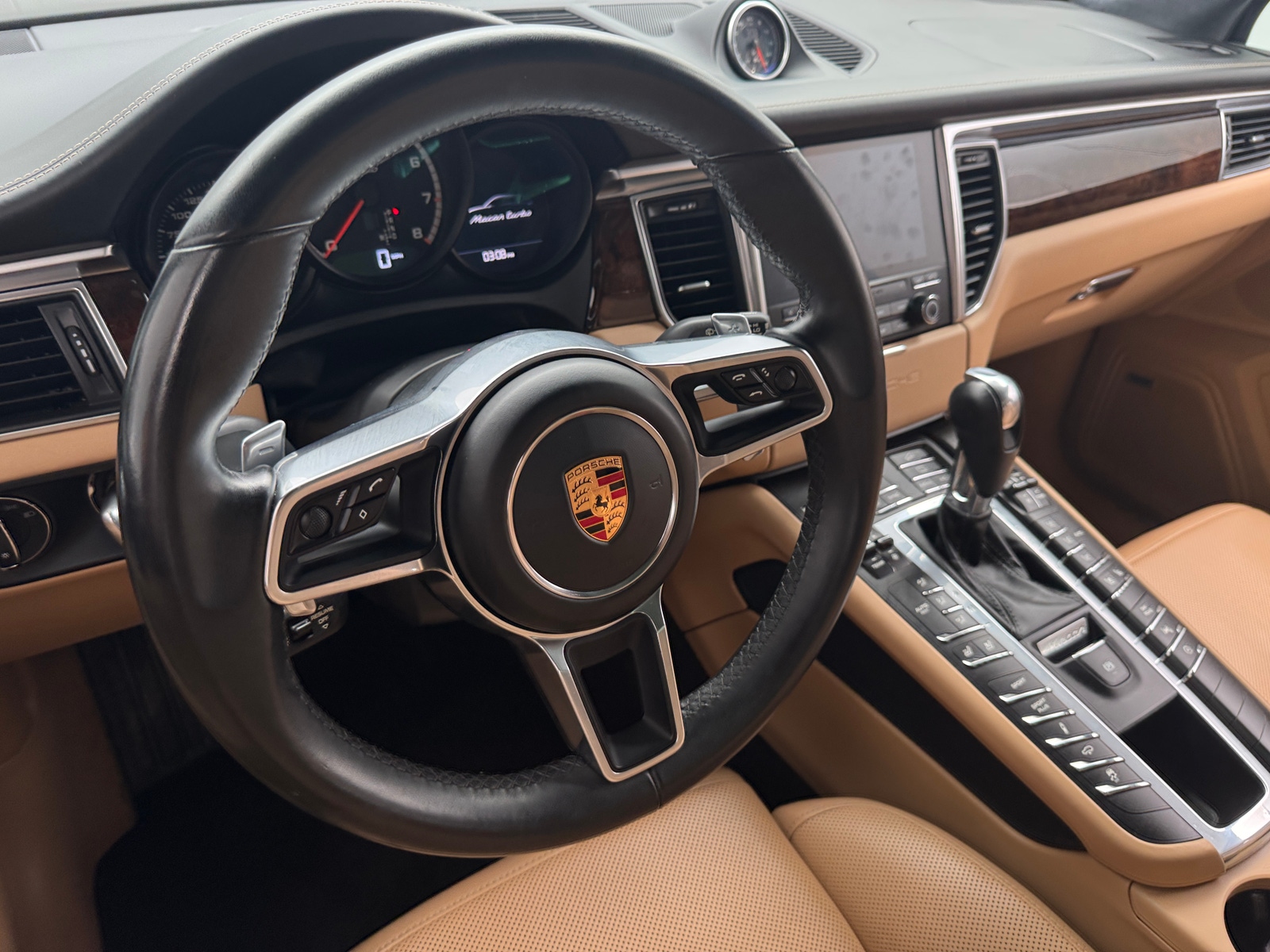 Thumbnail: 2018 Porsche Macan - 4
