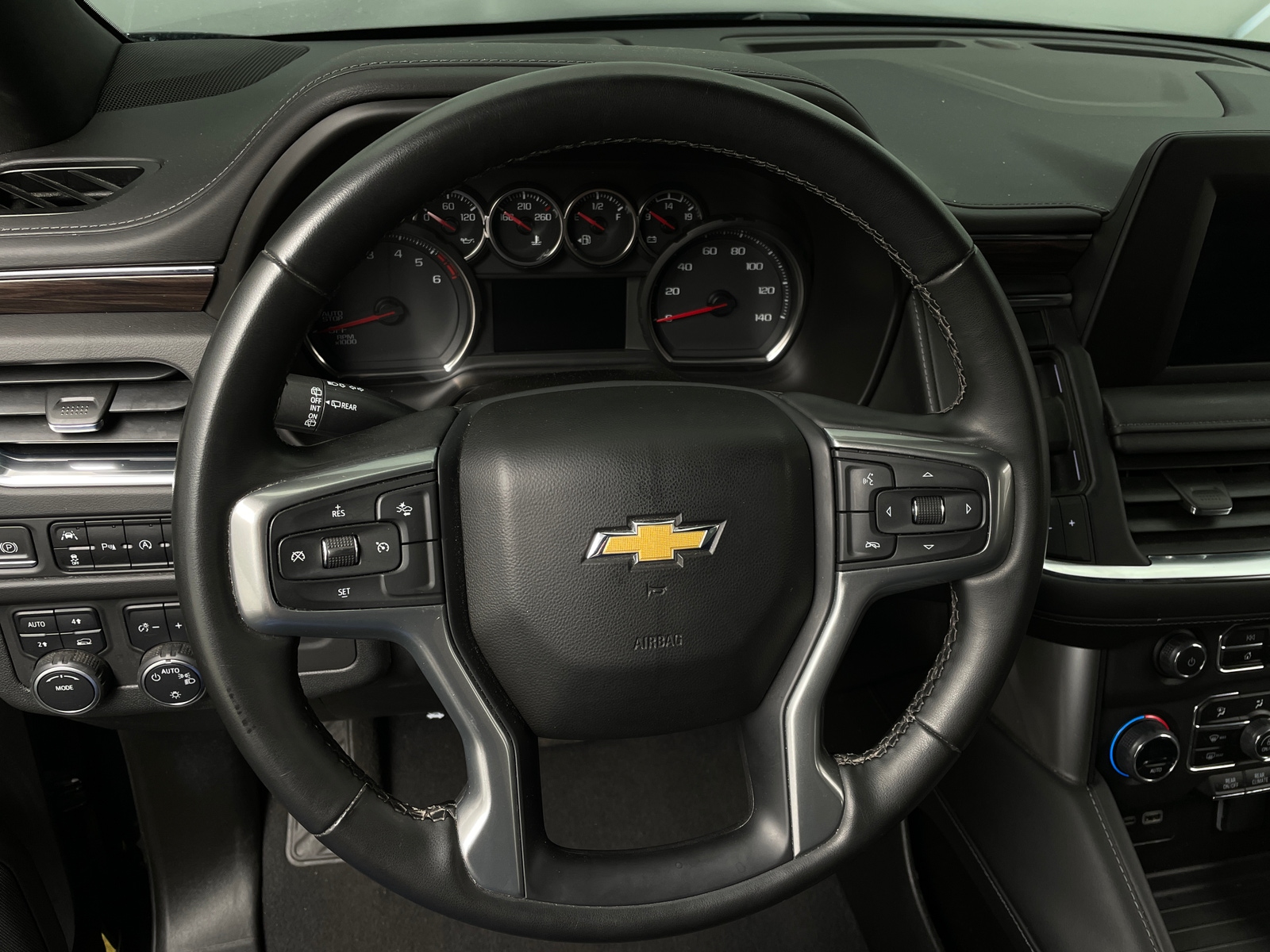 Thumbnail: 2023 Chevrolet Tahoe - 5
