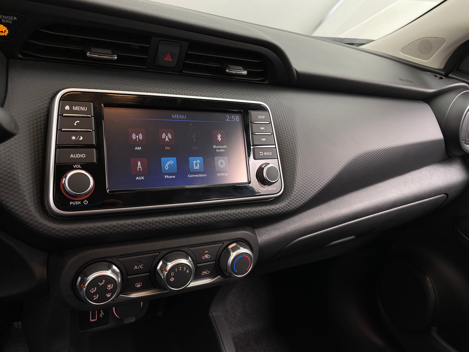 Thumbnail: 2025 Nissan Kicks - 4