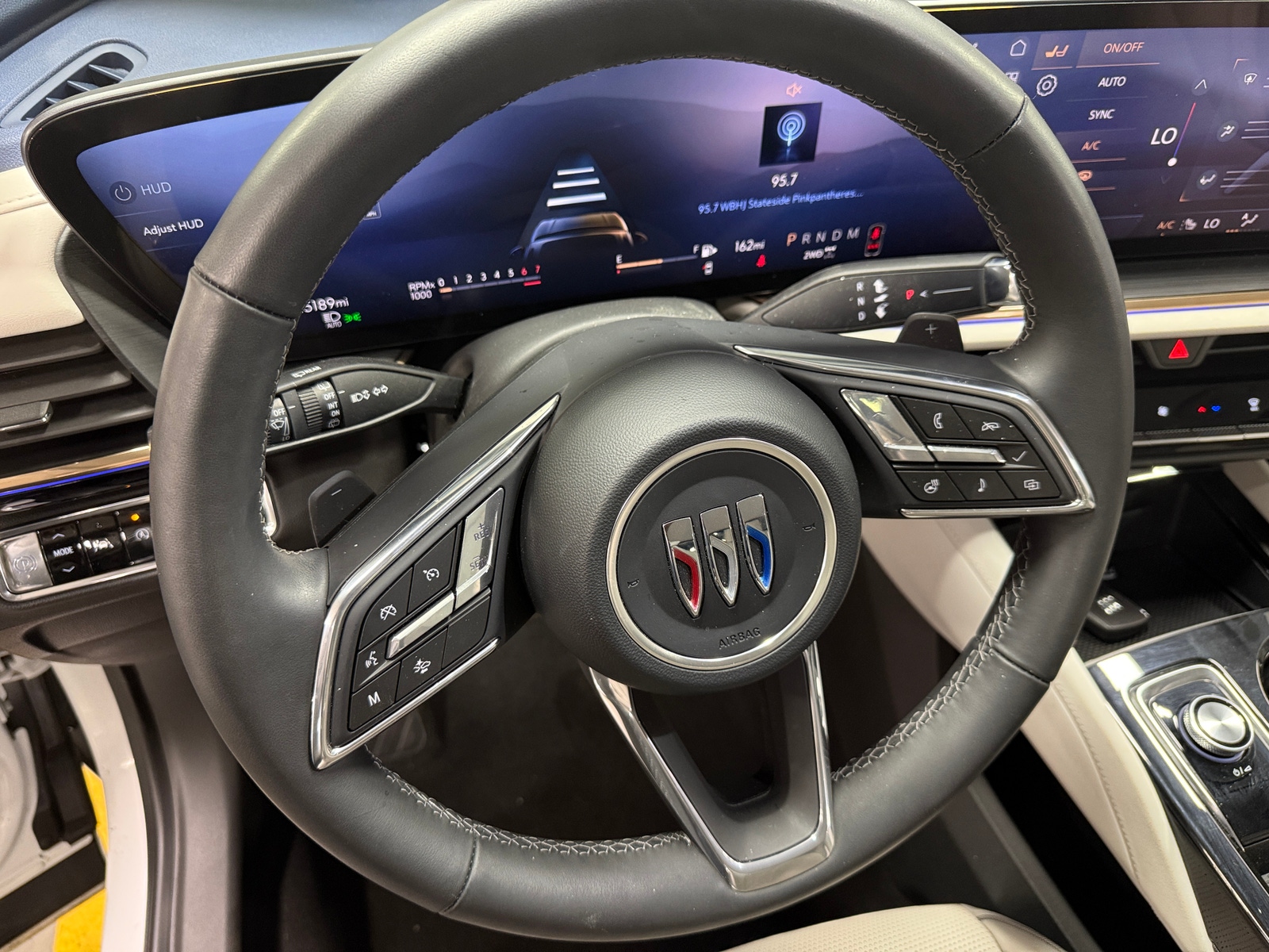 Thumbnail: 2025 Buick Envision - 4