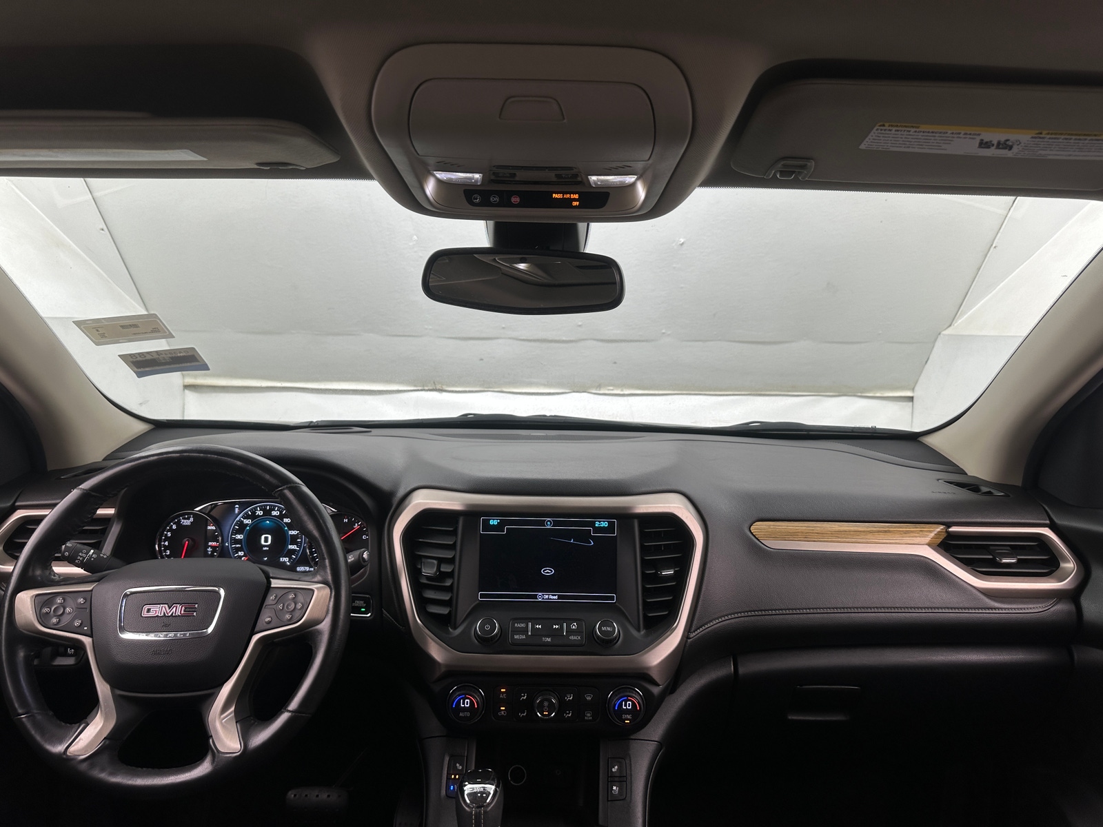 Thumbnail: 2018 GMC Acadia - 2