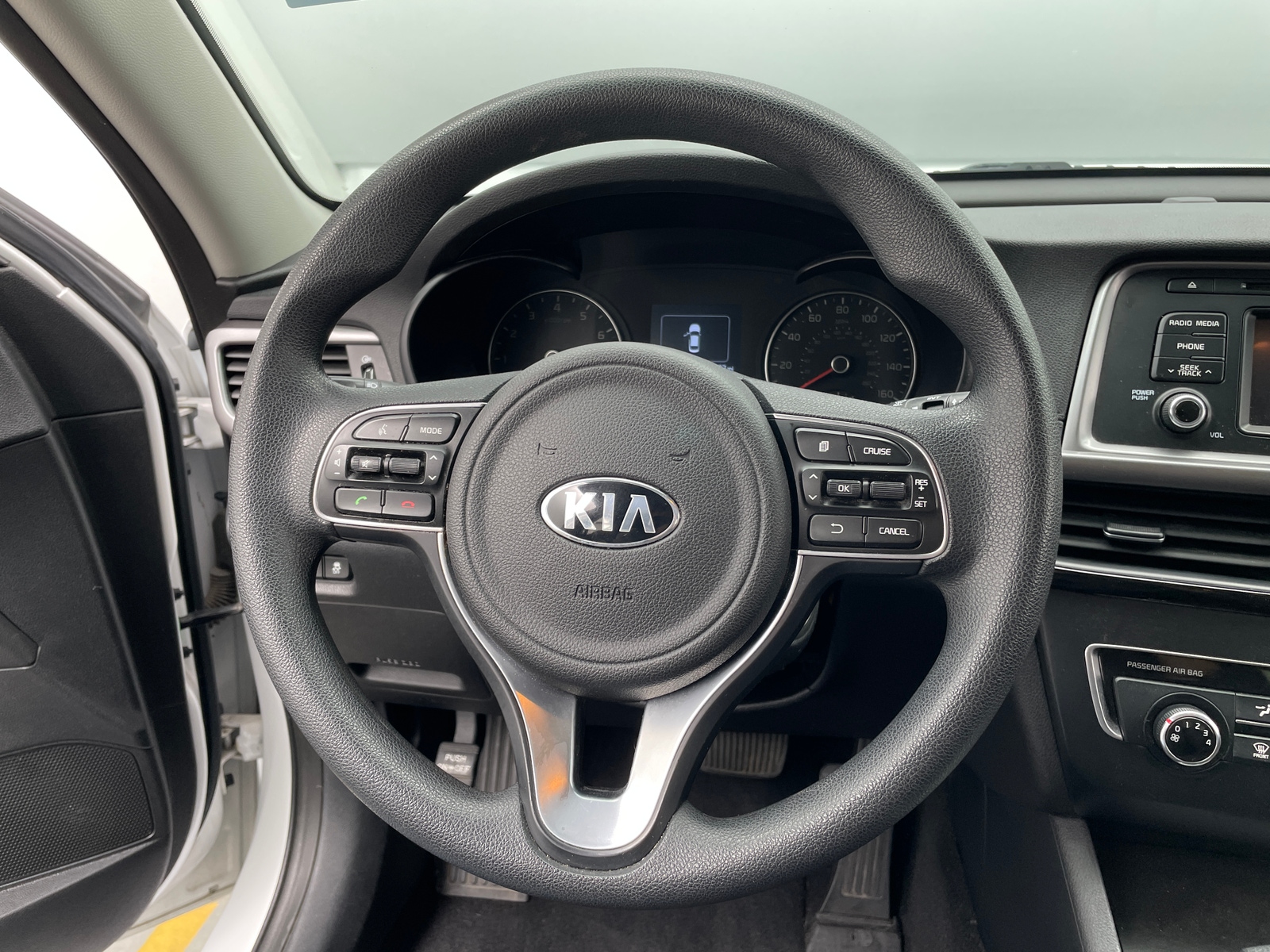 Thumbnail: 2016 Kia Optima - 5