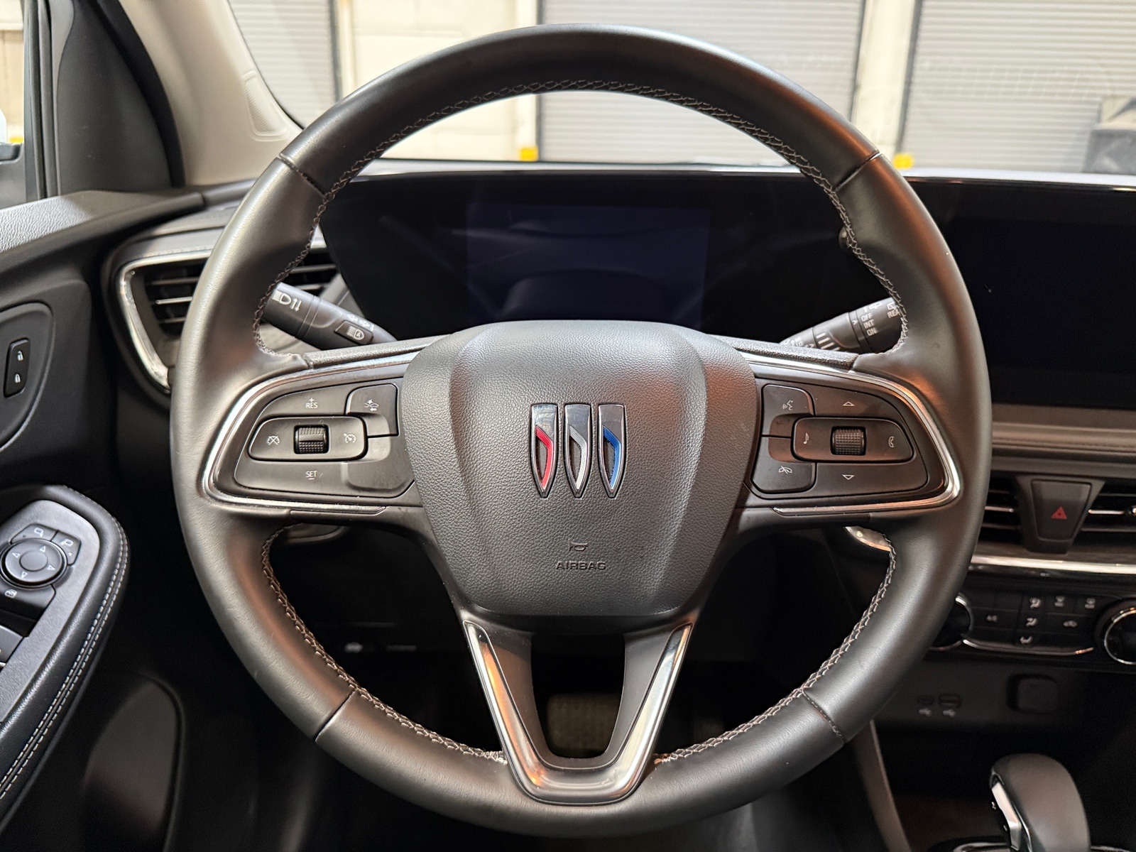 Thumbnail: 2025 Buick Encore GX - 4