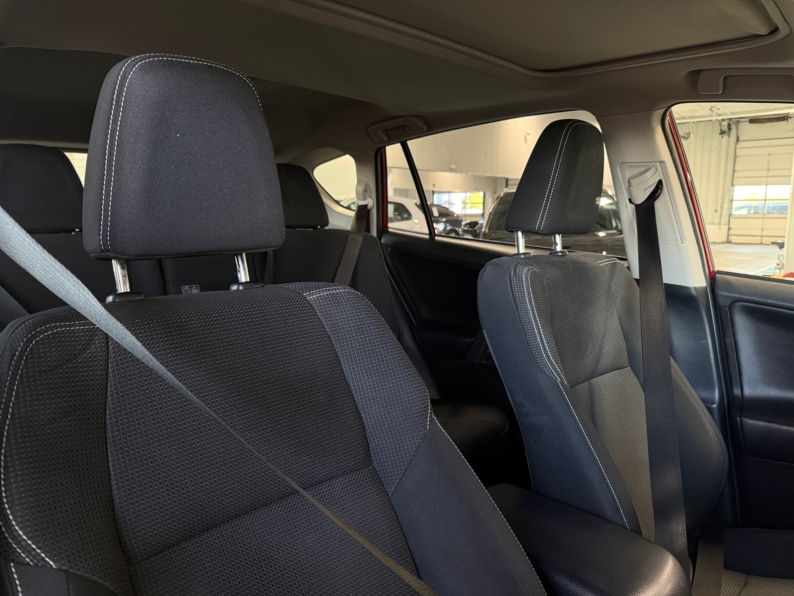 Thumbnail: 2018 Toyota RAV4 - 2