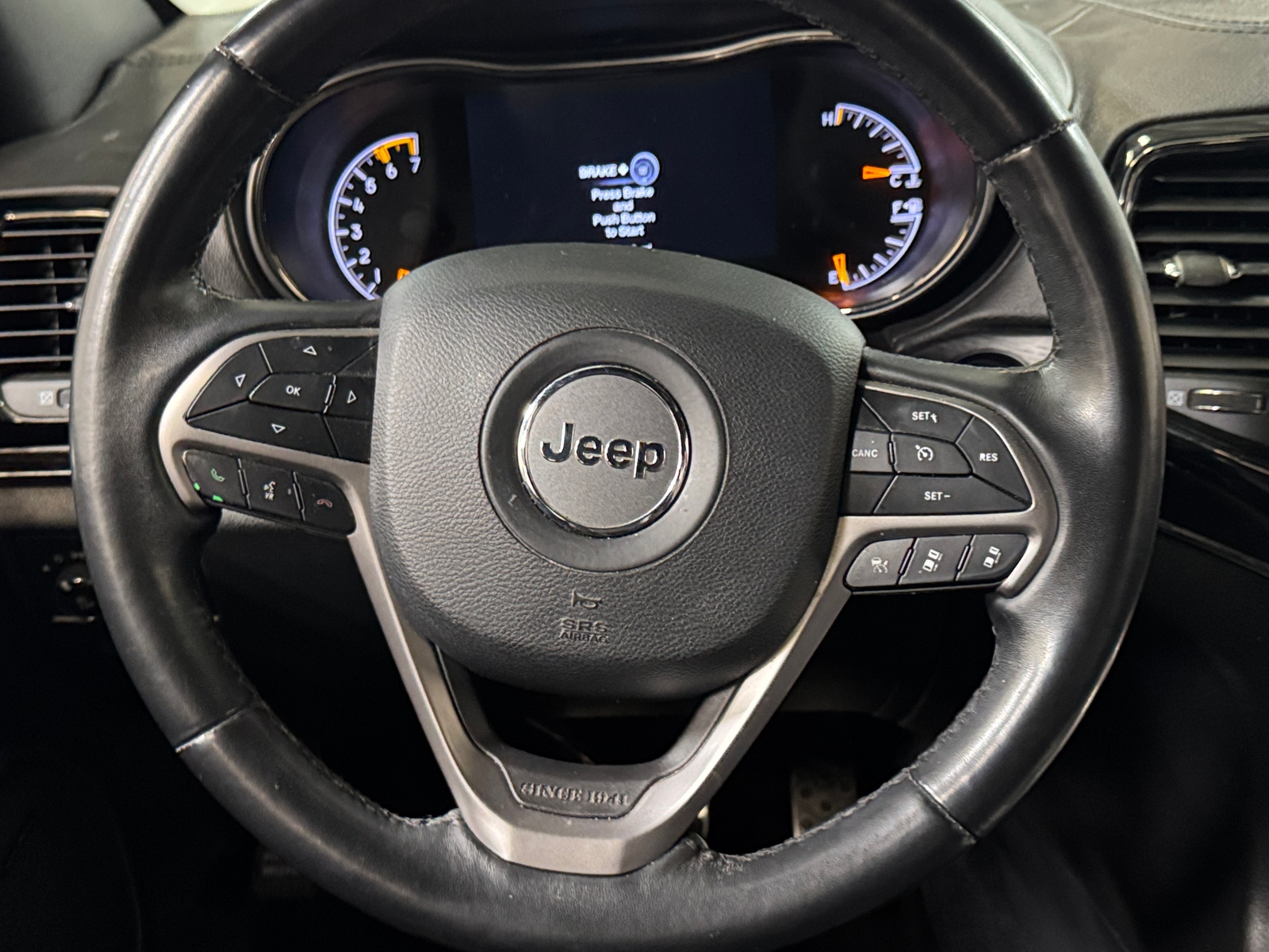 Thumbnail: 2021 Jeep Grand Cherokee - 4