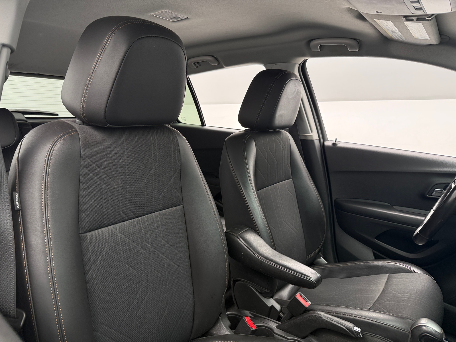 Thumbnail: 2022 Chevrolet Trax - 2