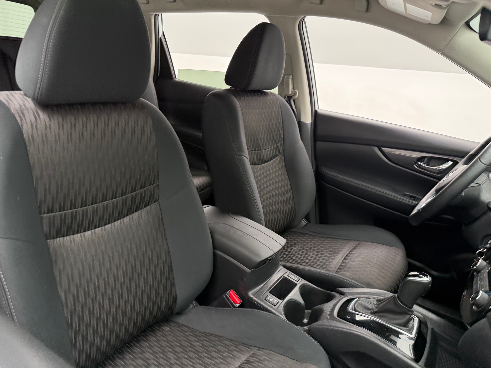 Thumbnail: 2019 Nissan Rogue - 2