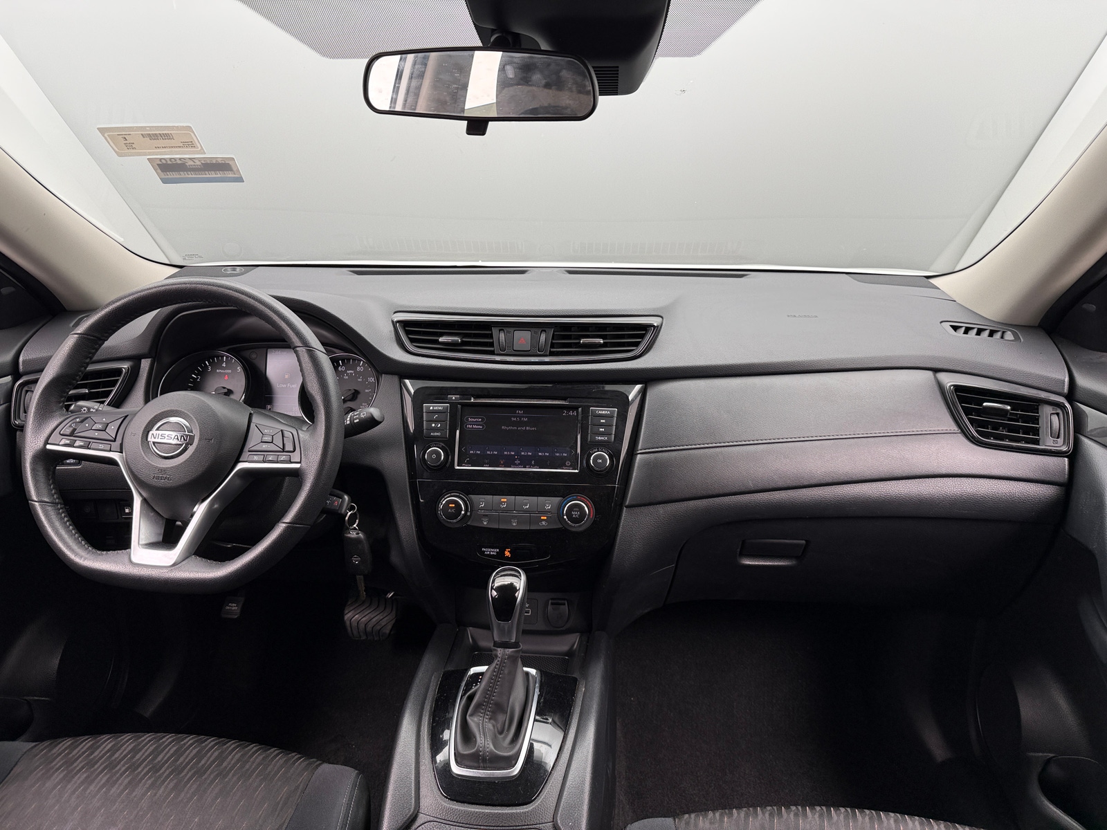 Thumbnail: 2019 Nissan Rogue - 3