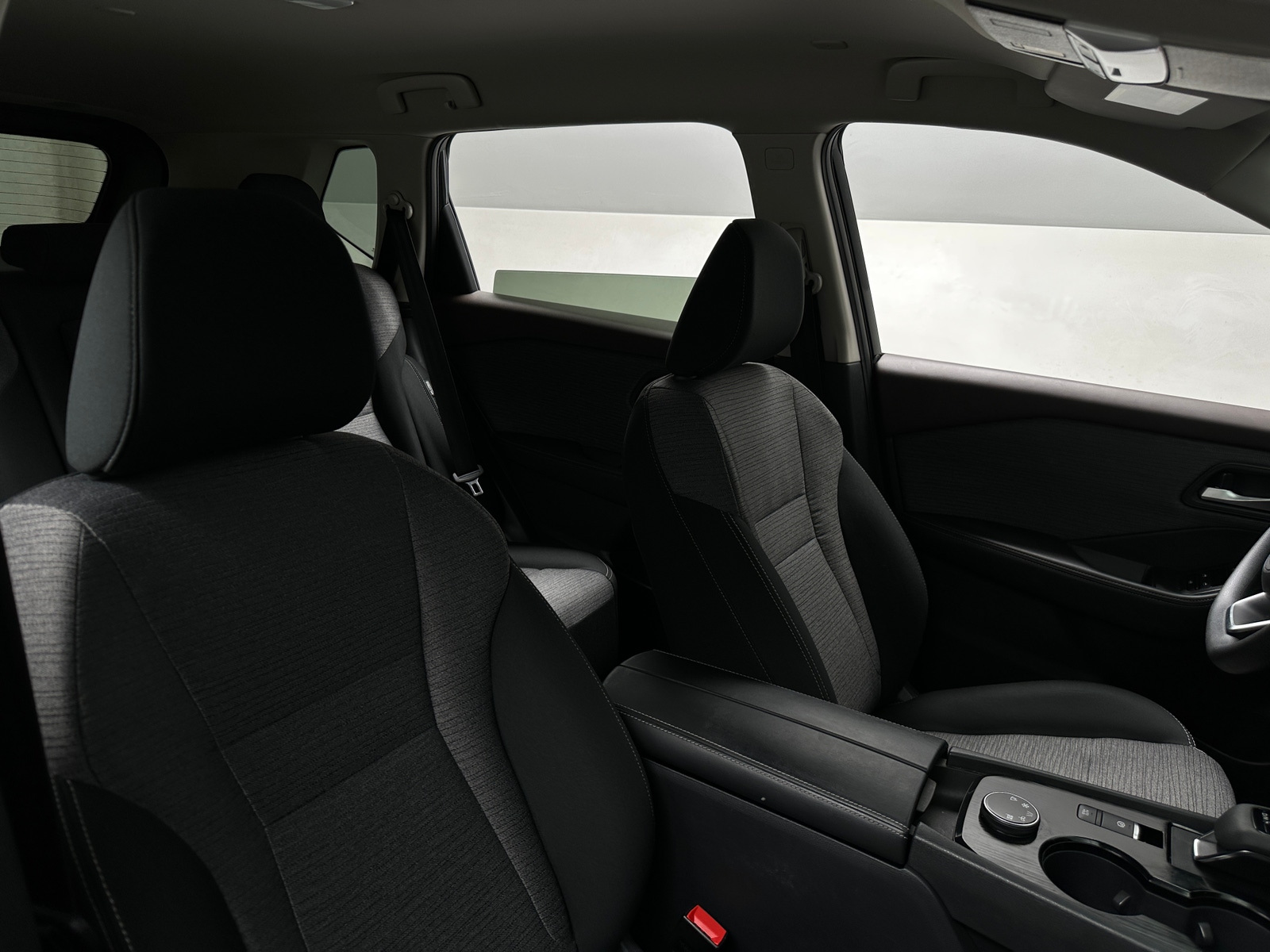 Thumbnail: 2023 Nissan Rogue - 2