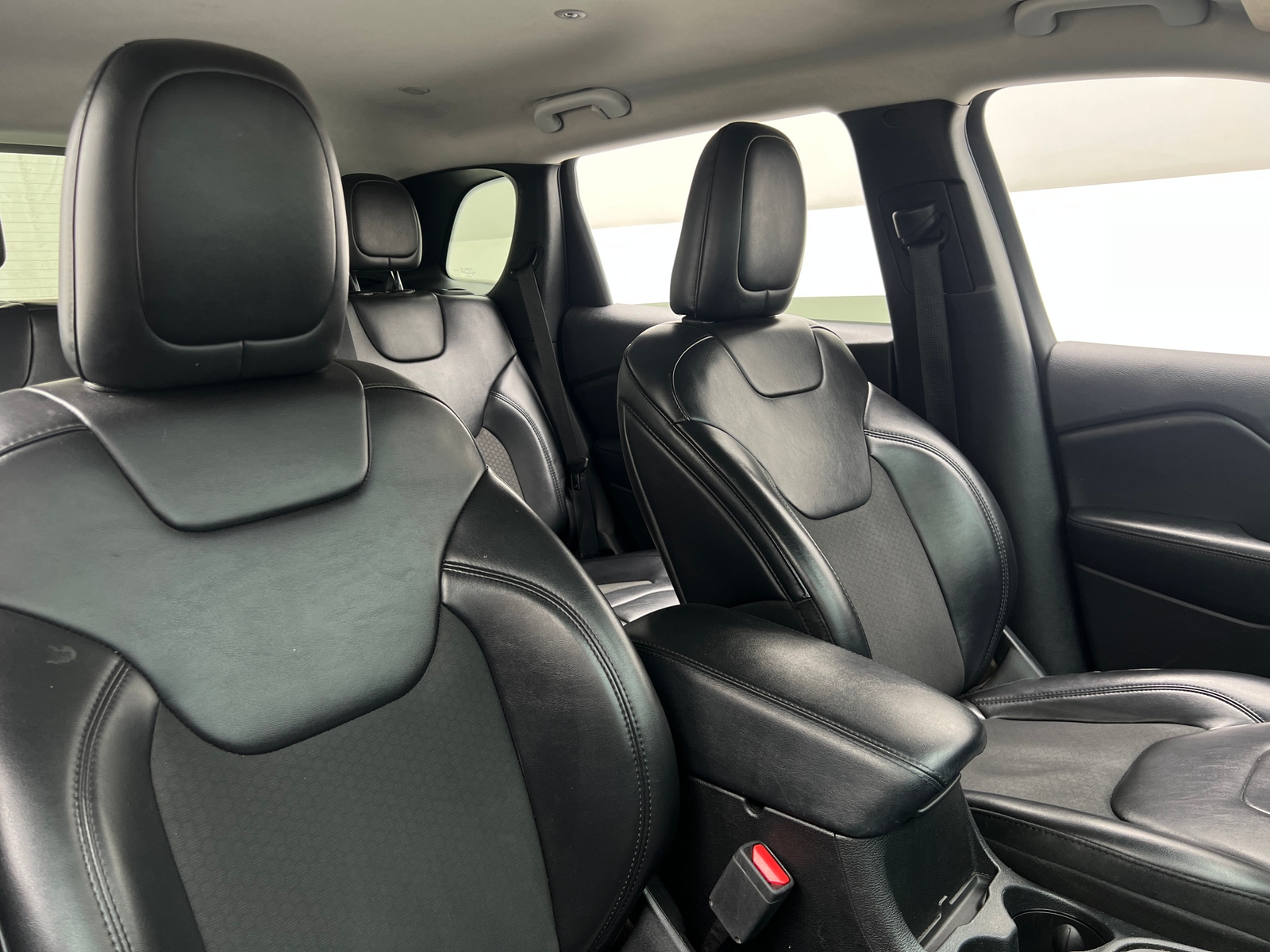 Thumbnail: 2019 Jeep Cherokee - 2