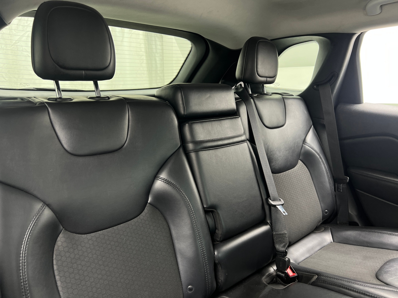 Thumbnail: 2019 Jeep Cherokee - 6