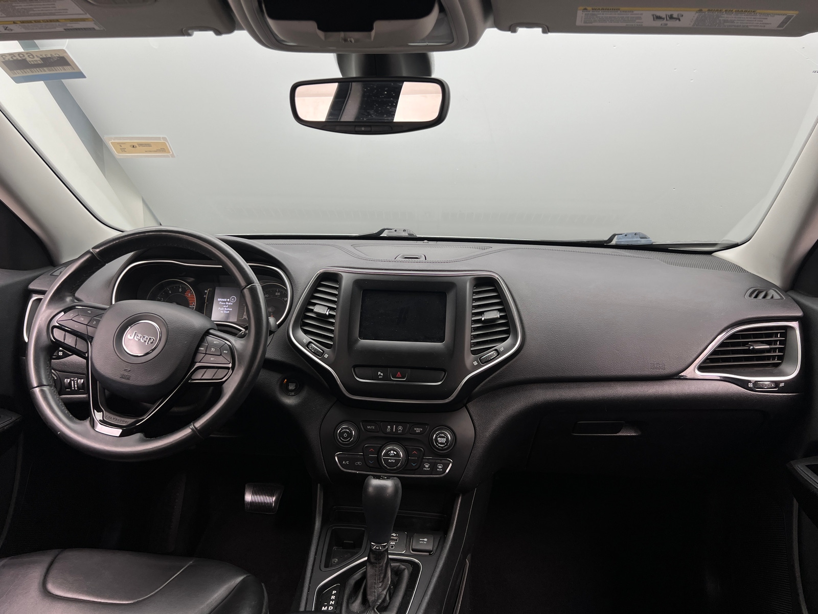 Thumbnail: 2019 Jeep Cherokee - 3