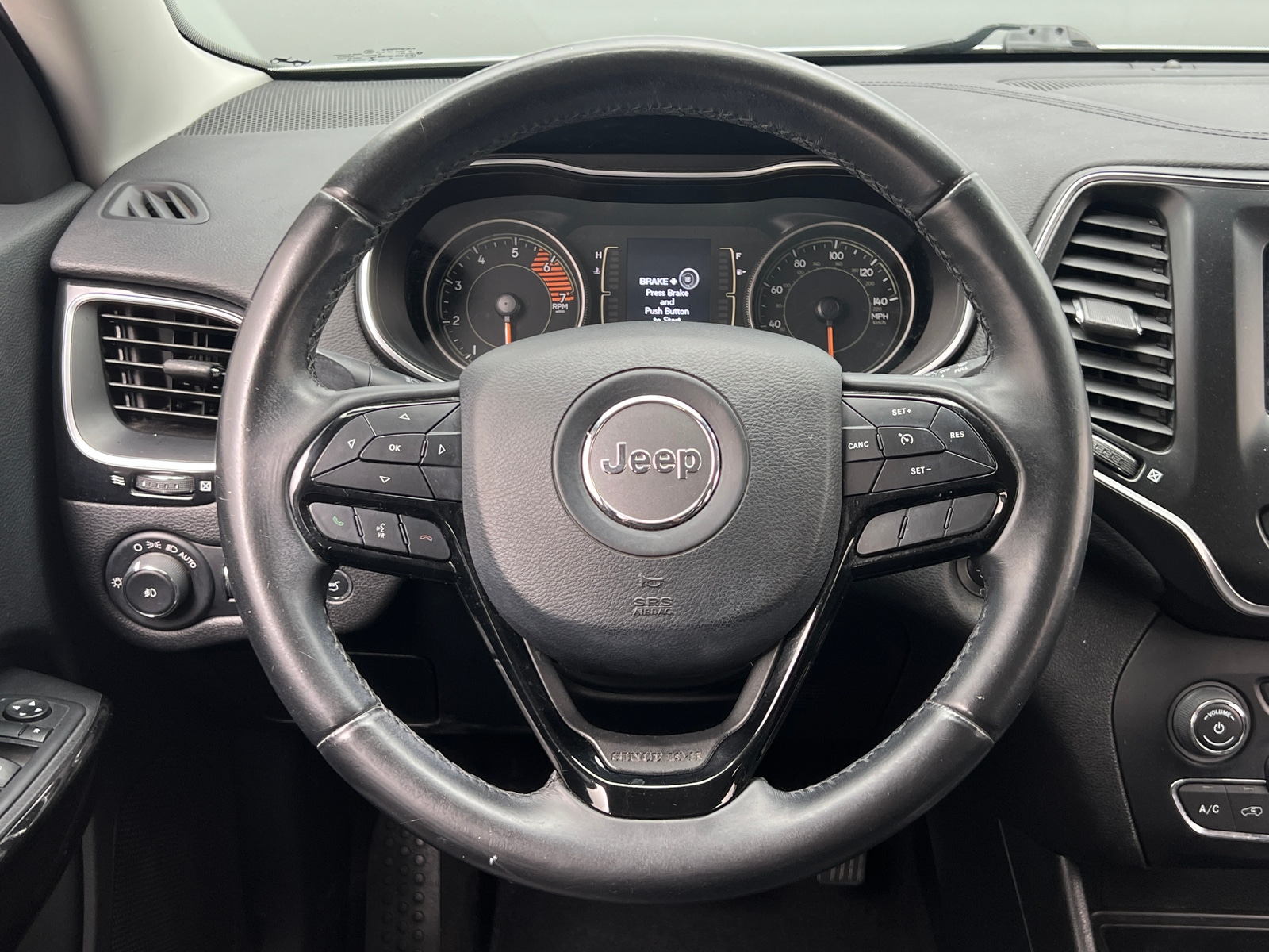 Thumbnail: 2019 Jeep Cherokee - 5