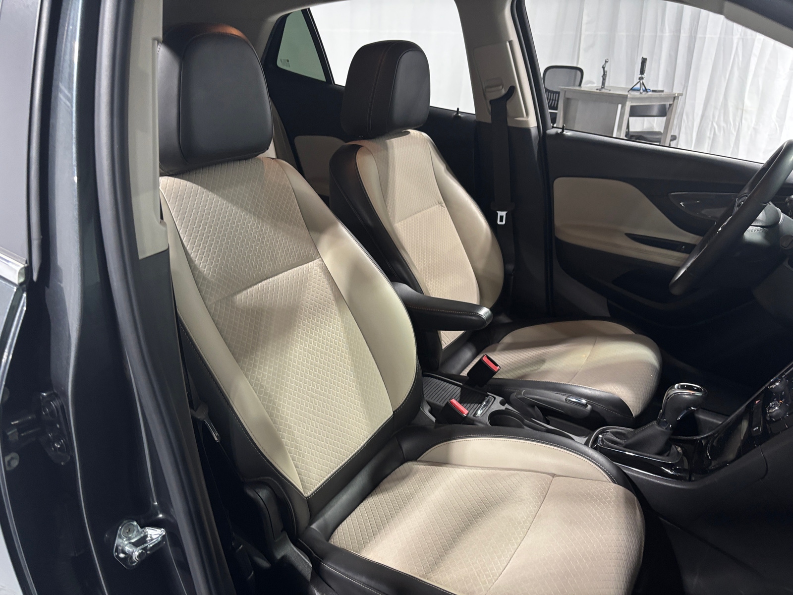 Thumbnail: 2018 Buick Encore - 2