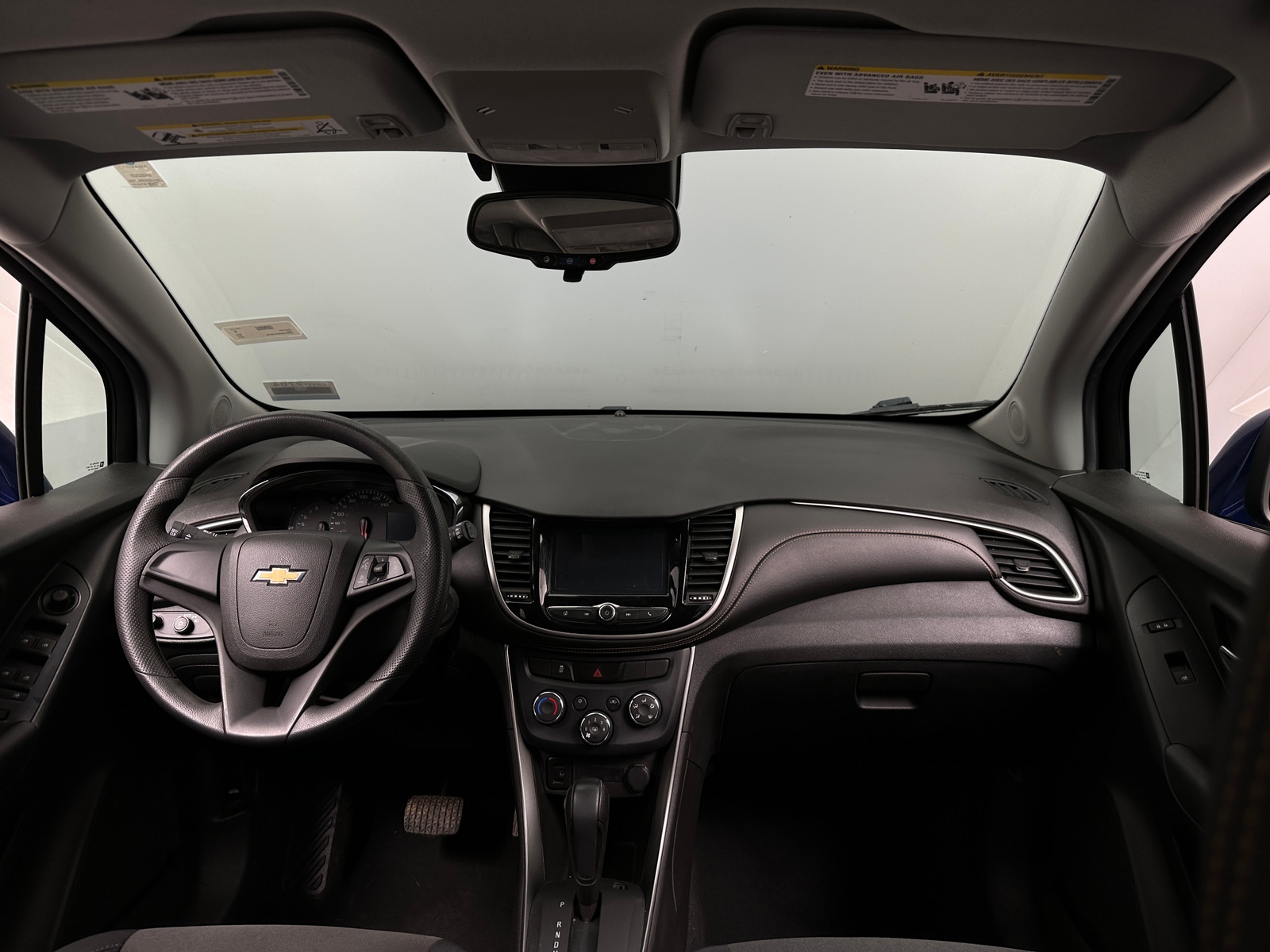 Thumbnail: 2017 Chevrolet Trax - 3