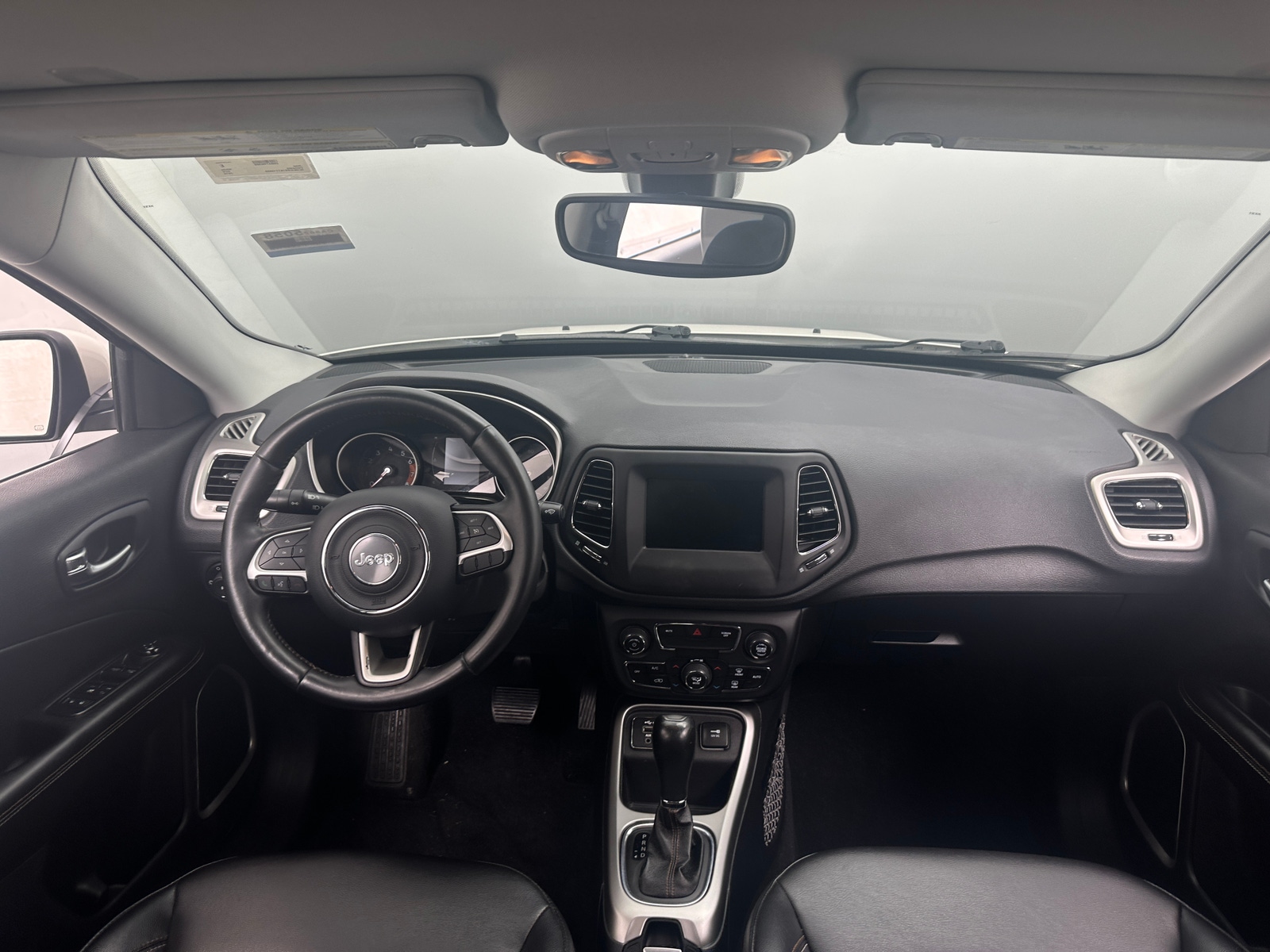 Thumbnail: 2019 Jeep Compass - 3