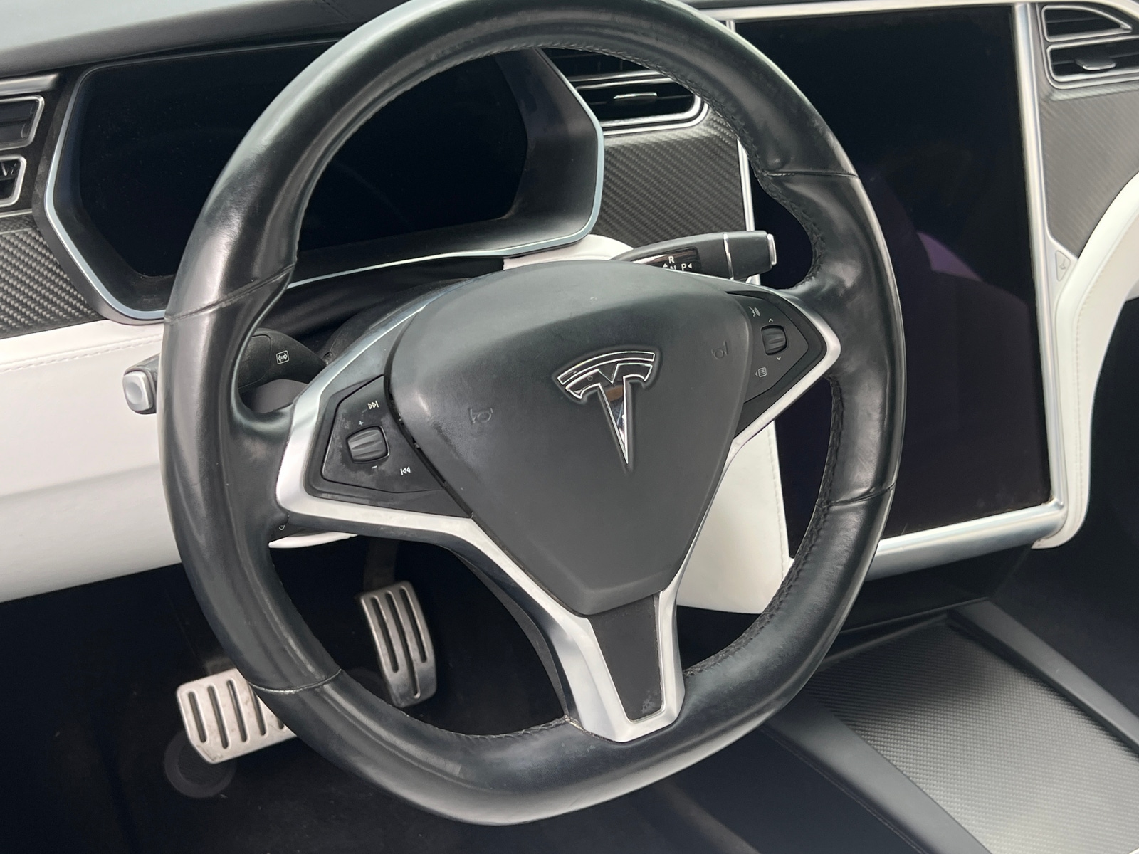 Thumbnail: 2017 Tesla Model X - 4