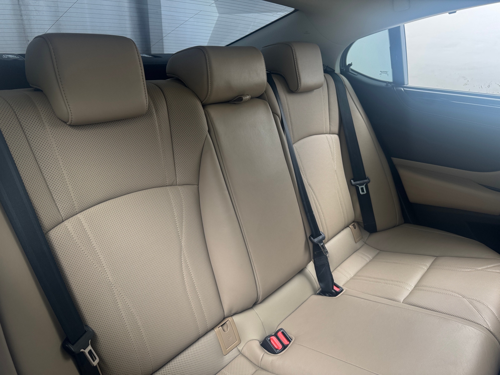 Thumbnail: 2020 Lexus ES - 5