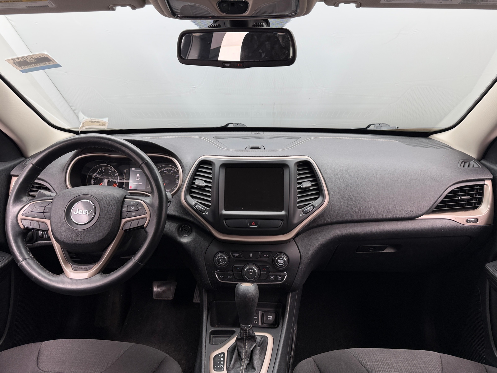 Thumbnail: 2015 Jeep Cherokee - 3