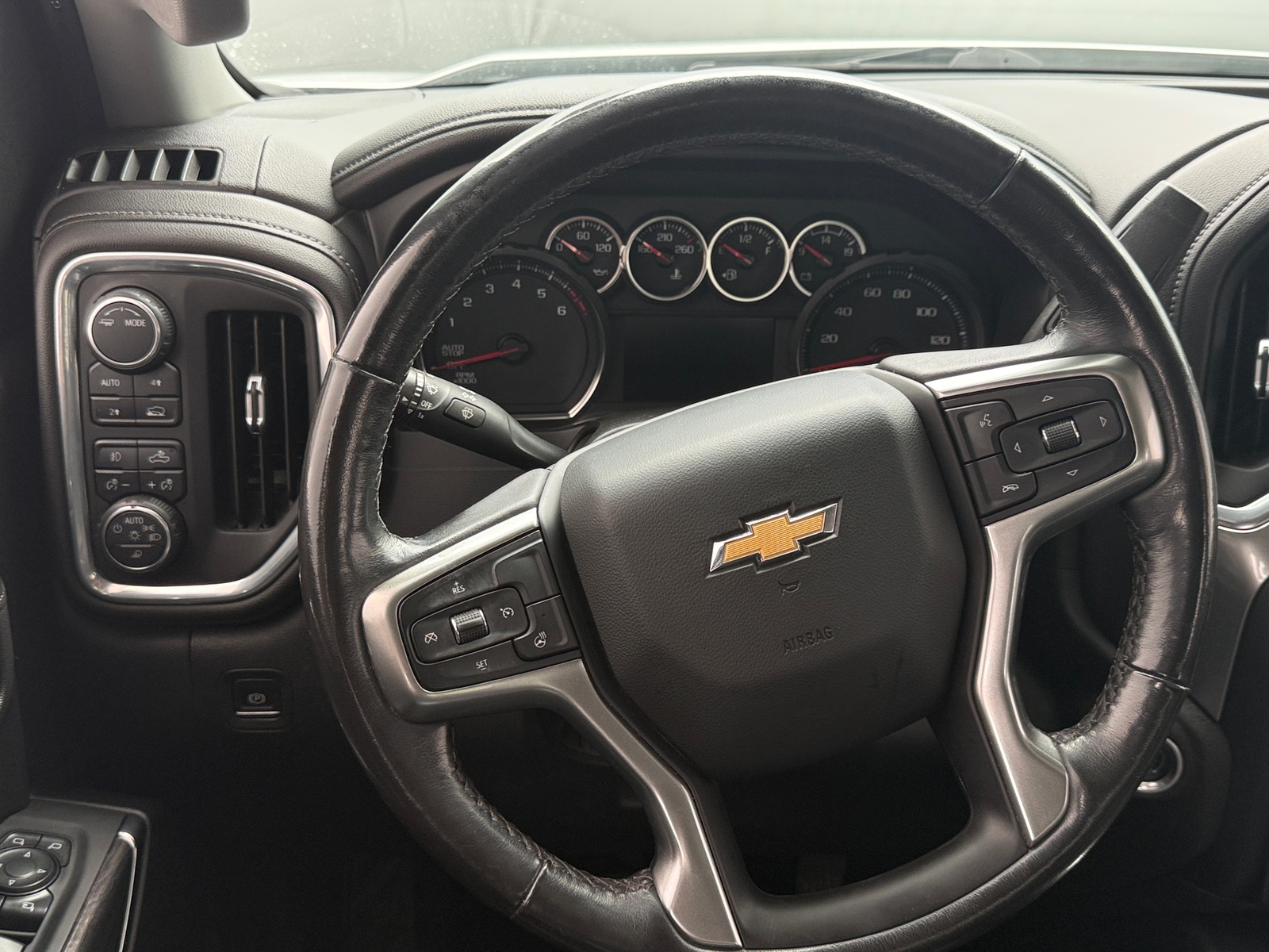 Thumbnail: 2021 Chevrolet Silverado 1500 - 4