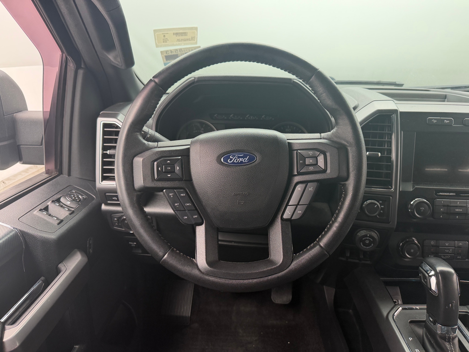 Thumbnail: 2019 Ford Econoline - 5