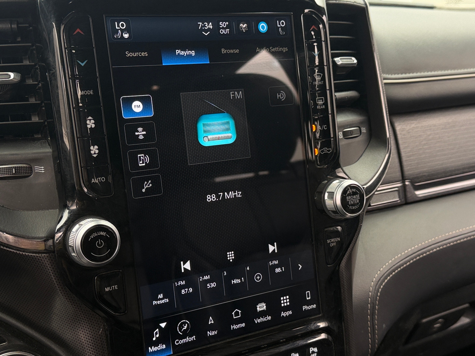 Thumbnail: 2024 RAM 1500 - 3