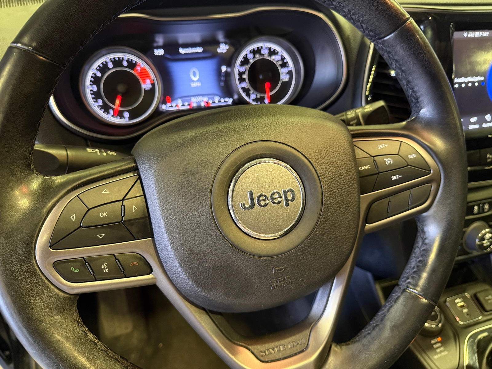 Thumbnail: 2020 Jeep Cherokee - 4