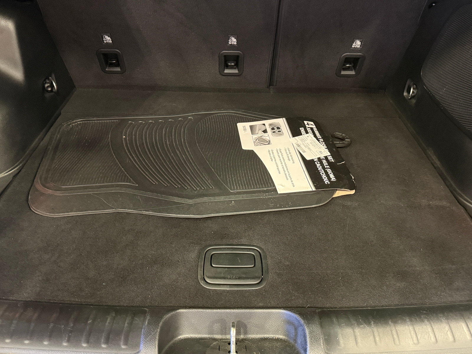 Thumbnail: 2020 Jeep Cherokee - 6