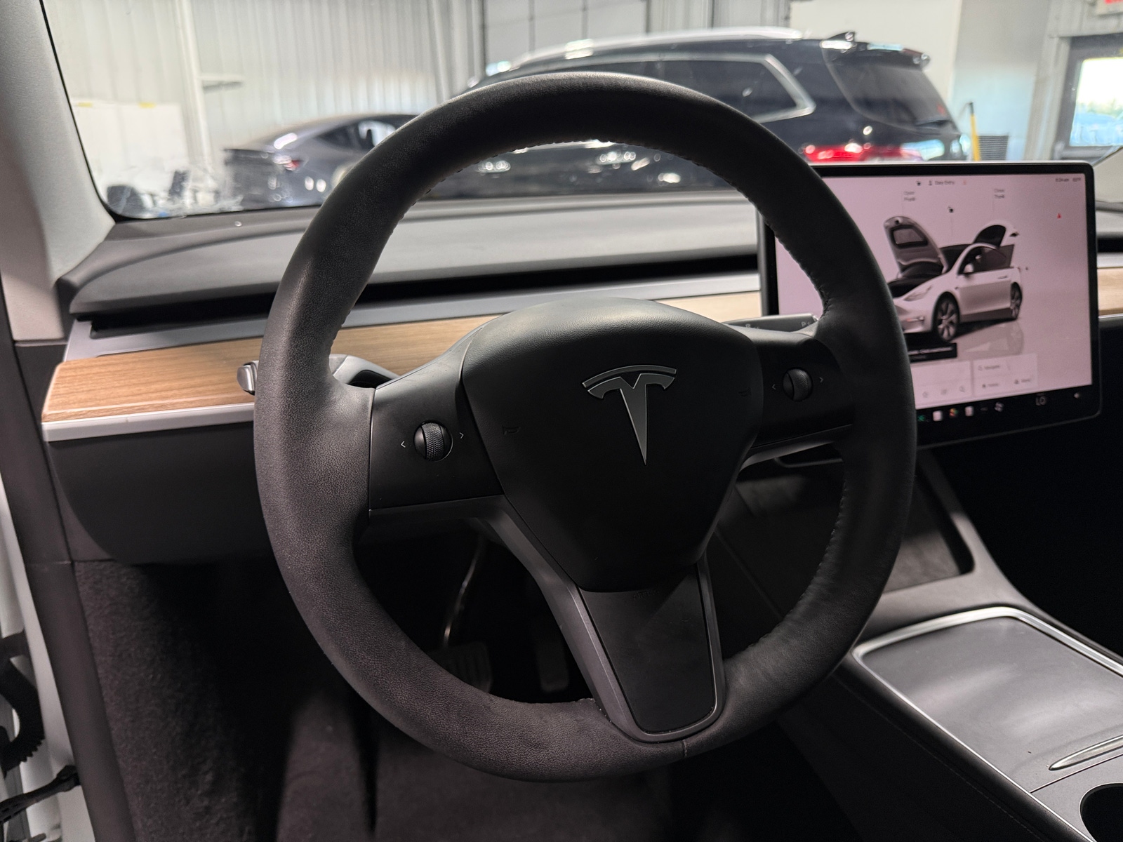 Thumbnail: 2023 Tesla Model Y - 4