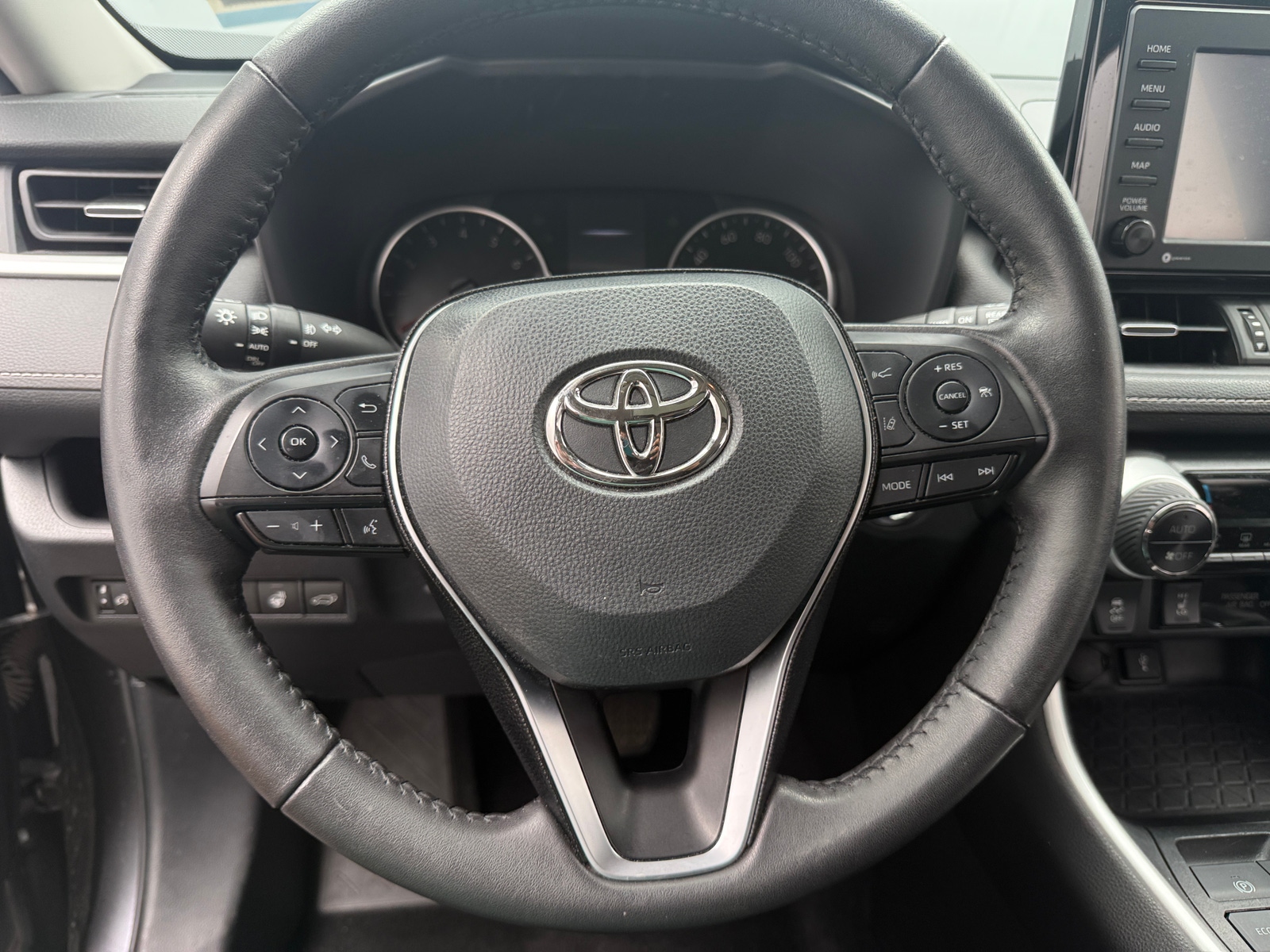 Thumbnail: 2021 Toyota RAV4 - 4