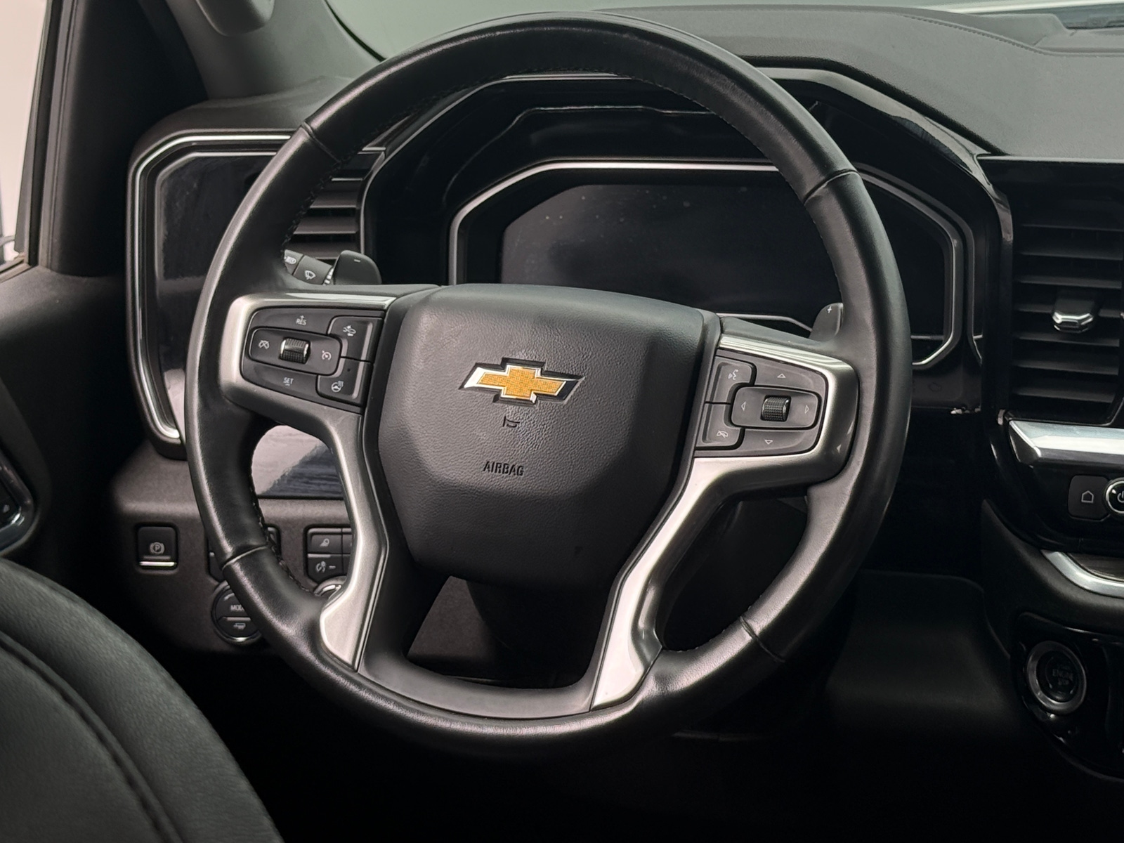 Thumbnail: 2024 Chevrolet Silverado 1500 - 4