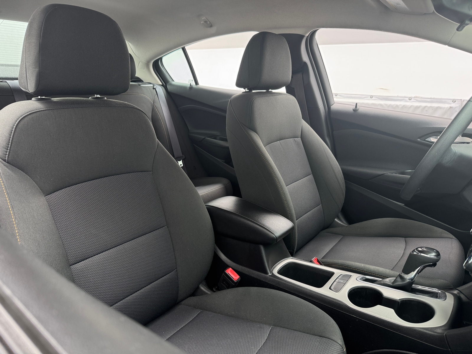 Thumbnail: 2017 Chevrolet Cruze - 2