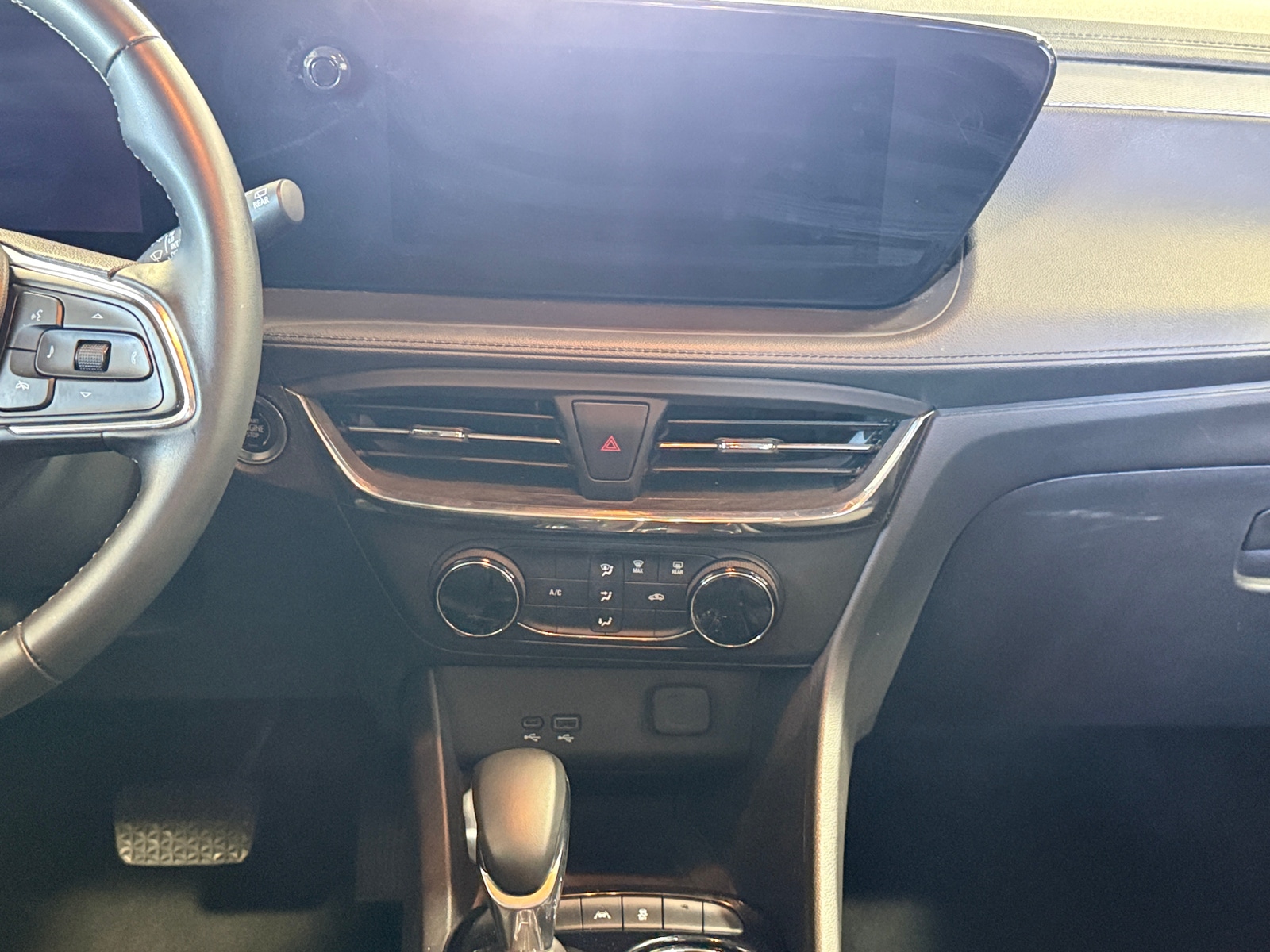 Thumbnail: 2025 Buick Encore GX - 3
