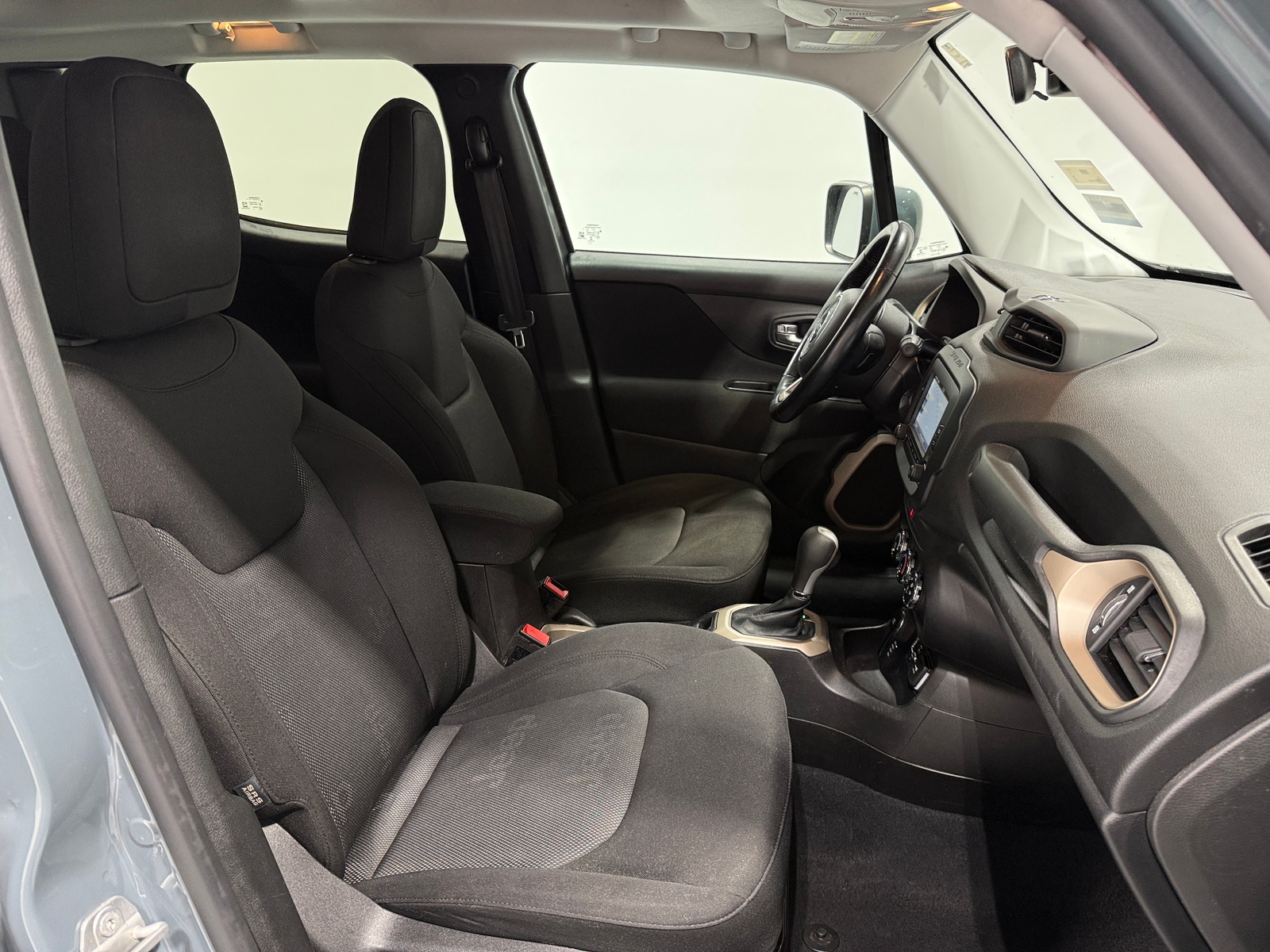 Thumbnail: 2017 Jeep Renegade - 2