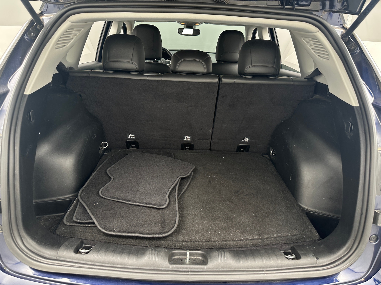 Thumbnail: 2019 Jeep Compass - 6