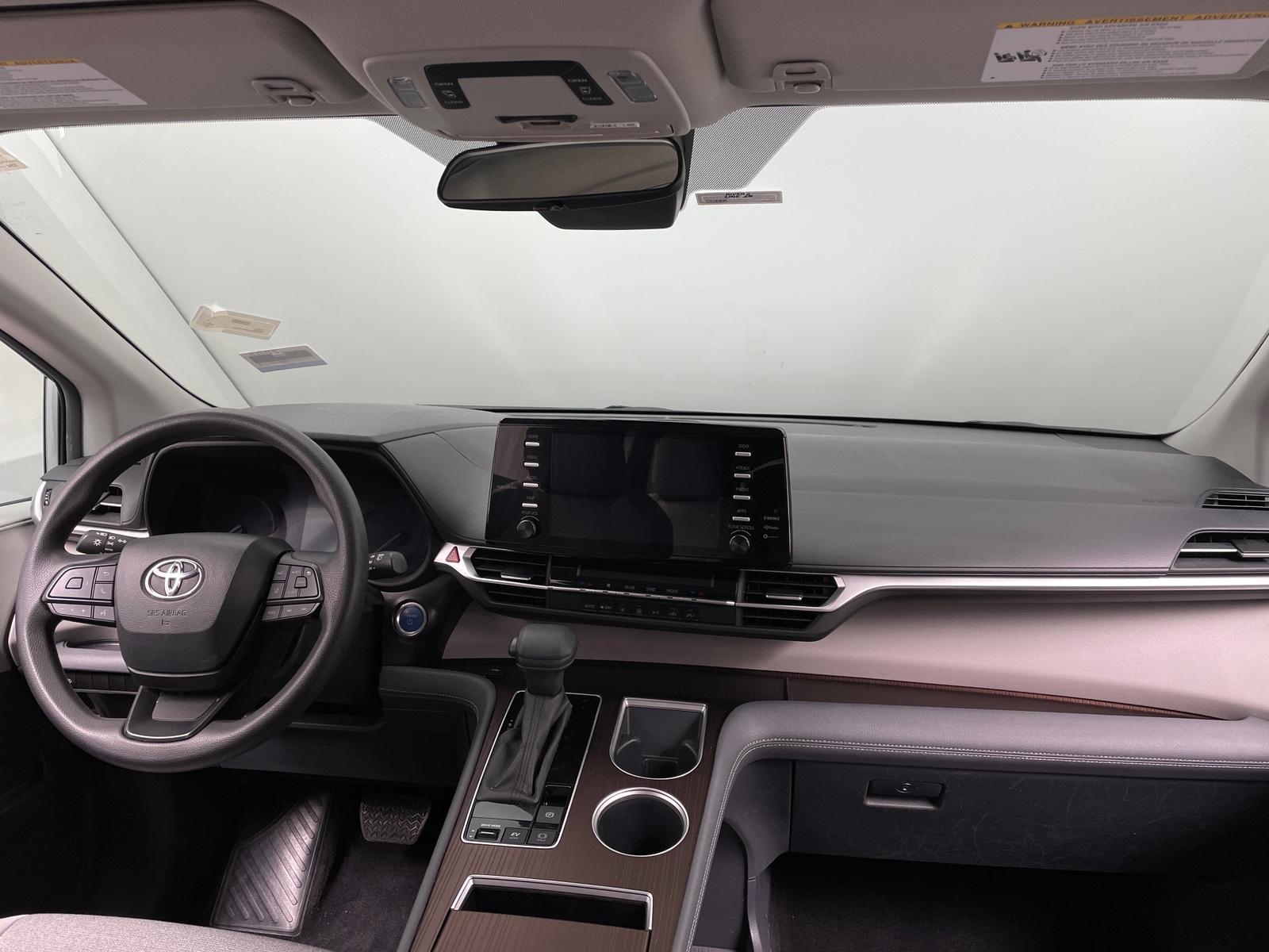Thumbnail: 2023 Toyota Sienna - 3