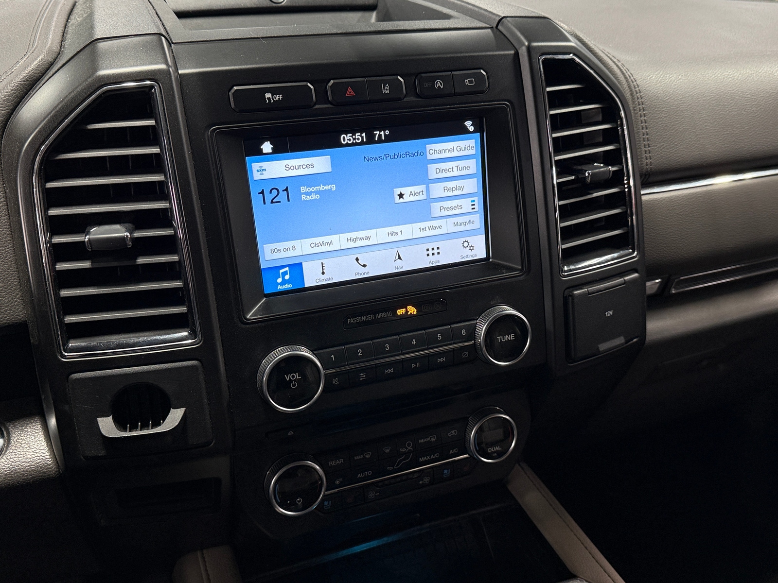 Thumbnail: 2018 Ford Expedition - 3