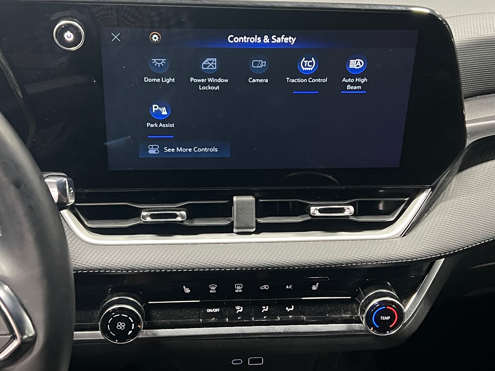 Thumbnail: 2025 Chevrolet Equinox - 4