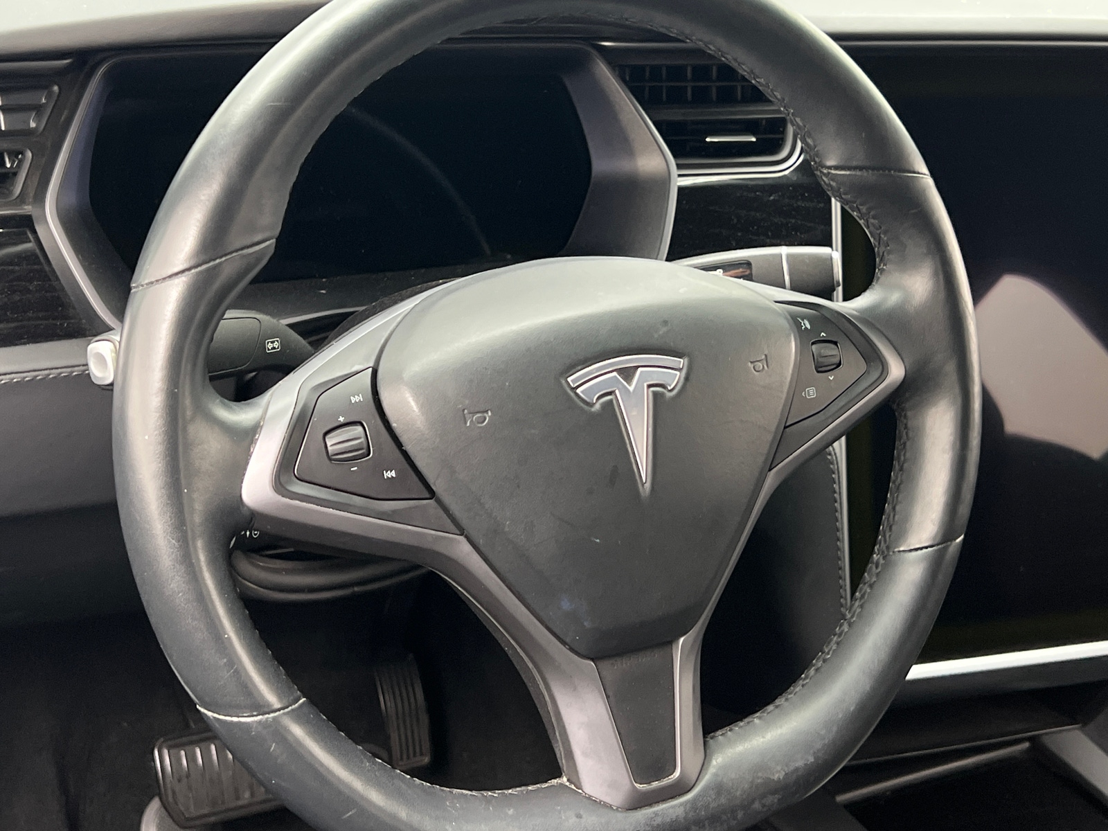 Thumbnail: 2018 Tesla Model X - 4