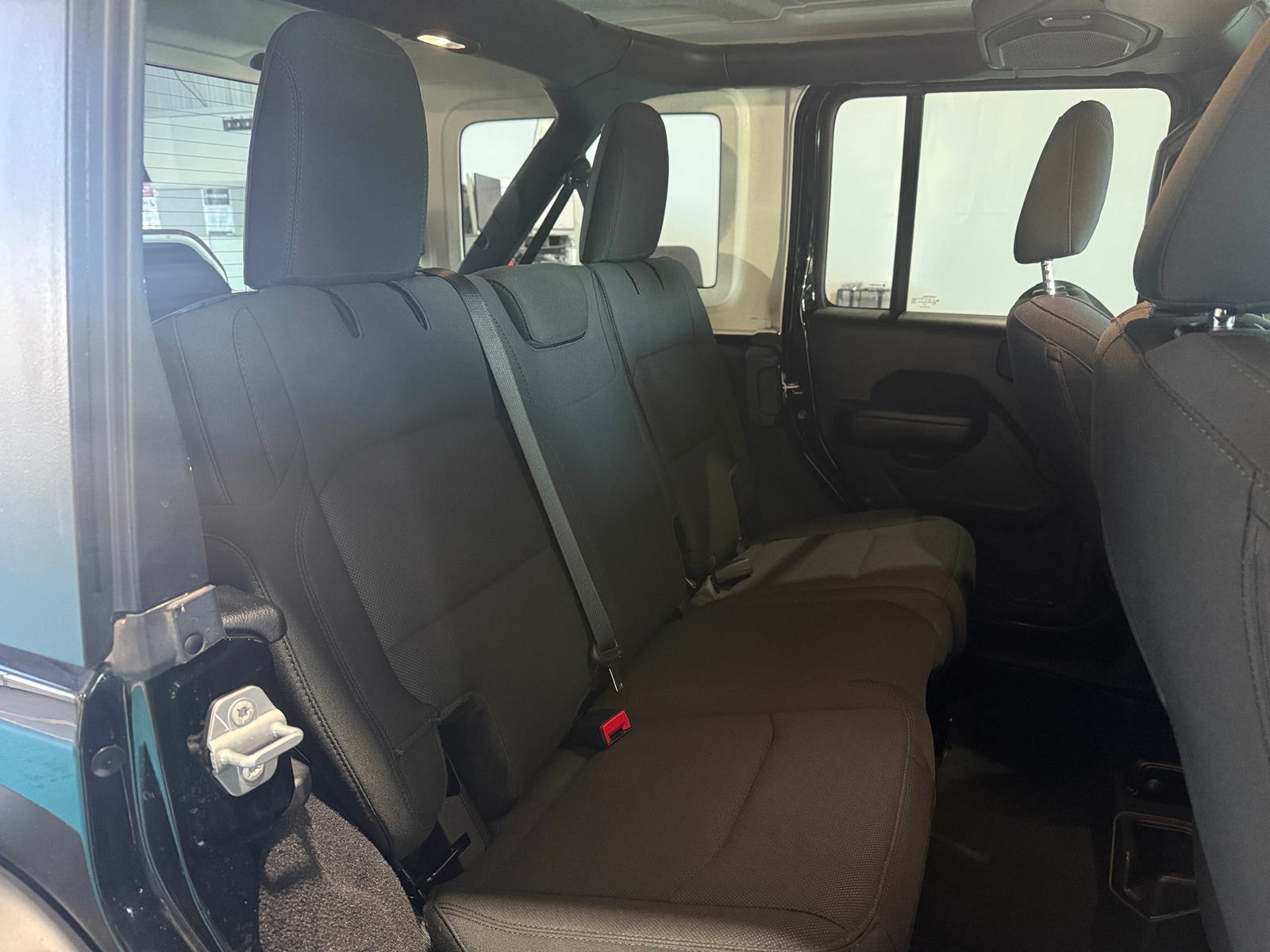 Thumbnail: 2021 Jeep Wrangler - 6