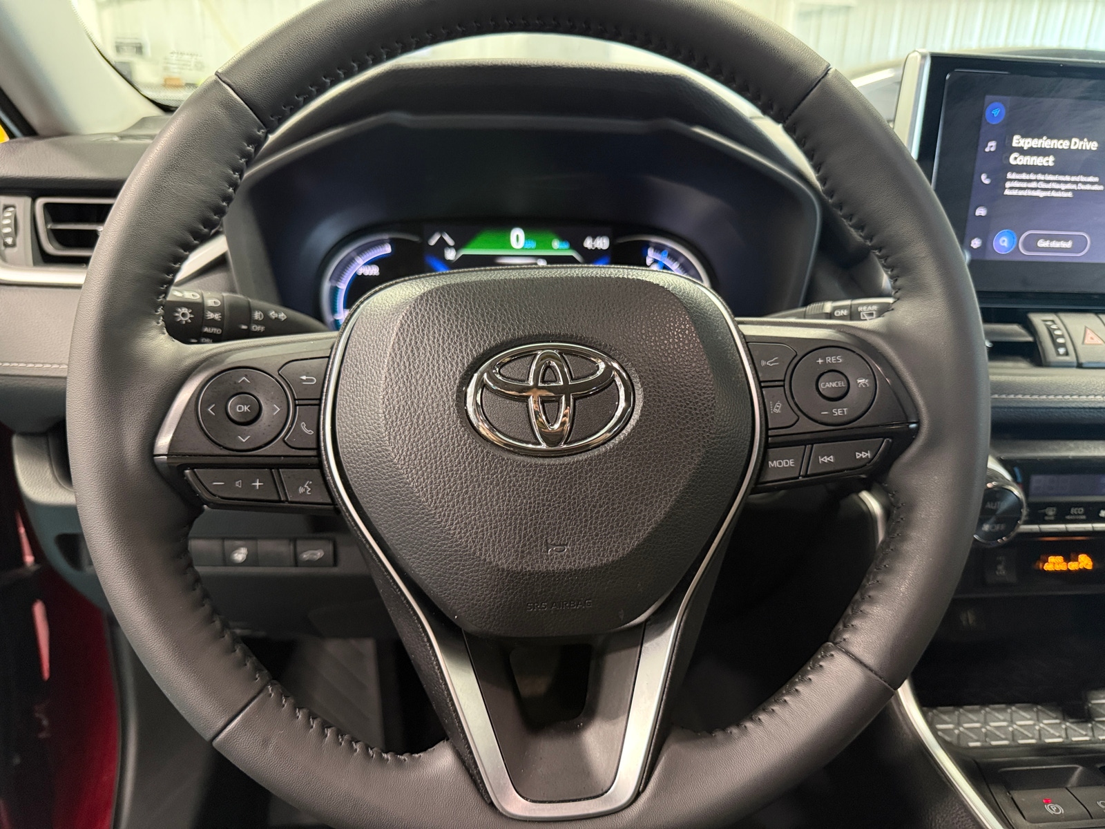 Thumbnail: 2025 Toyota RAV4 - 4