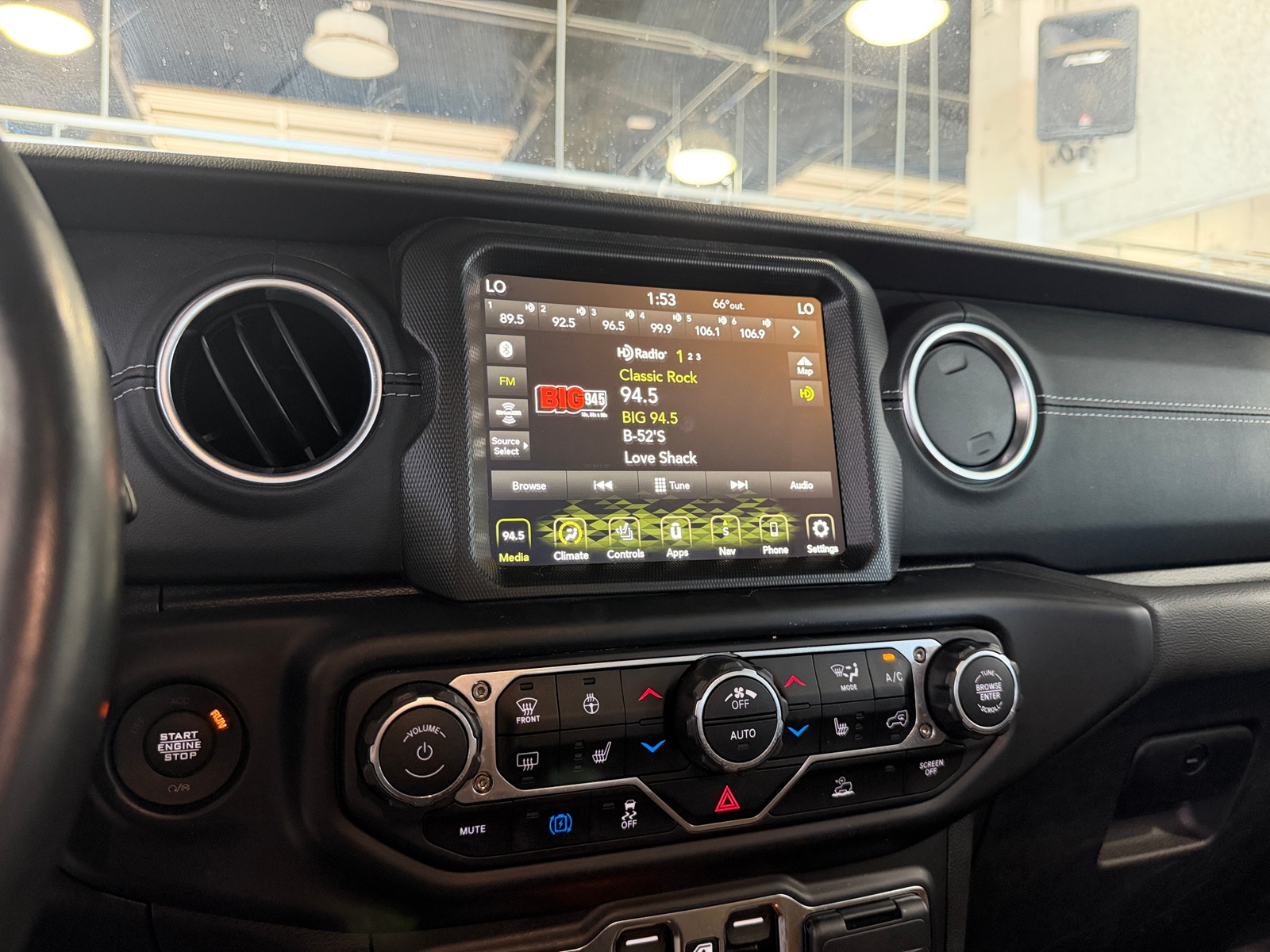 Thumbnail: 2023 Jeep Wrangler - 3