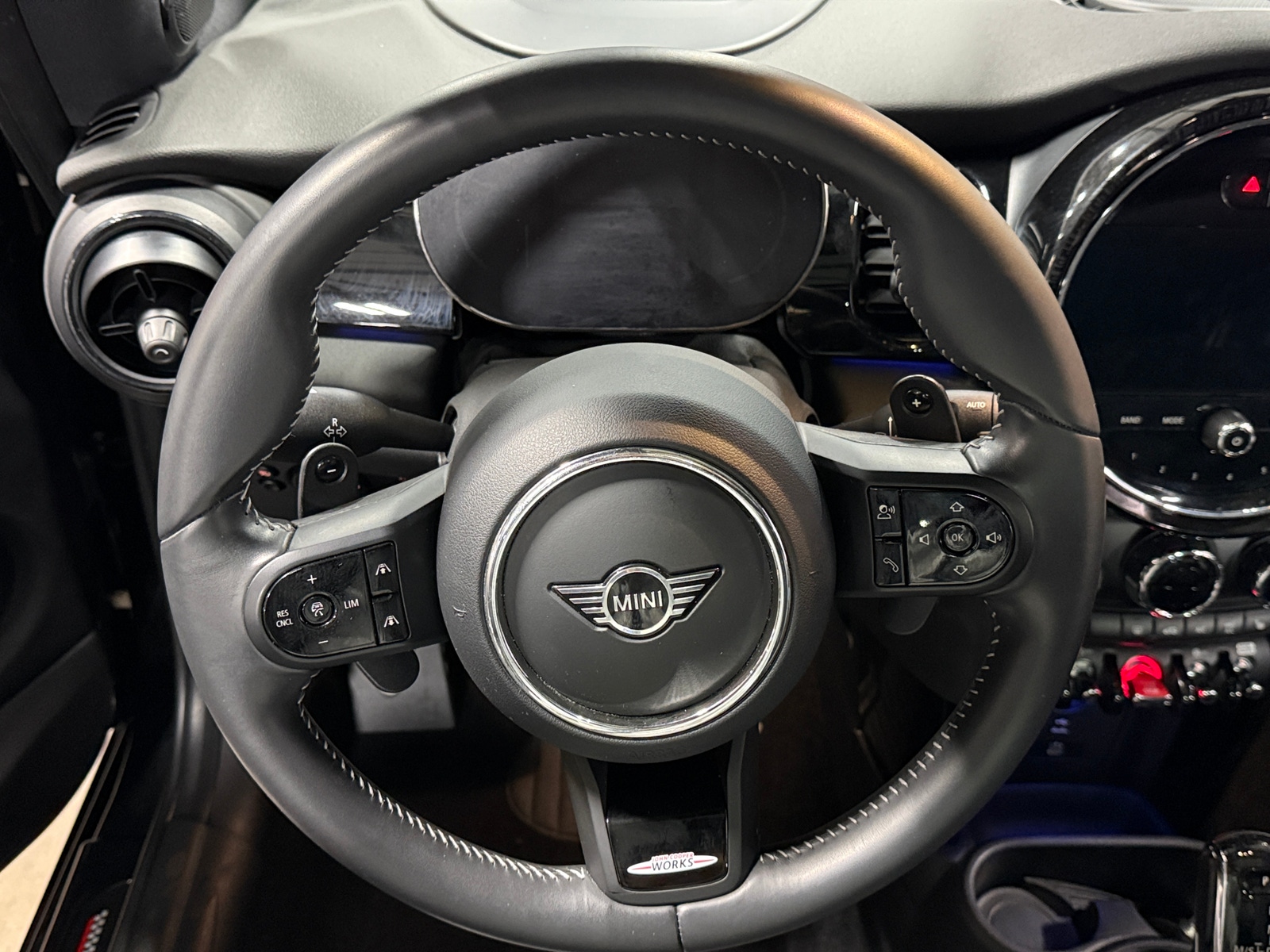 Thumbnail: 2023 MINI Cooper Hardtop - 4