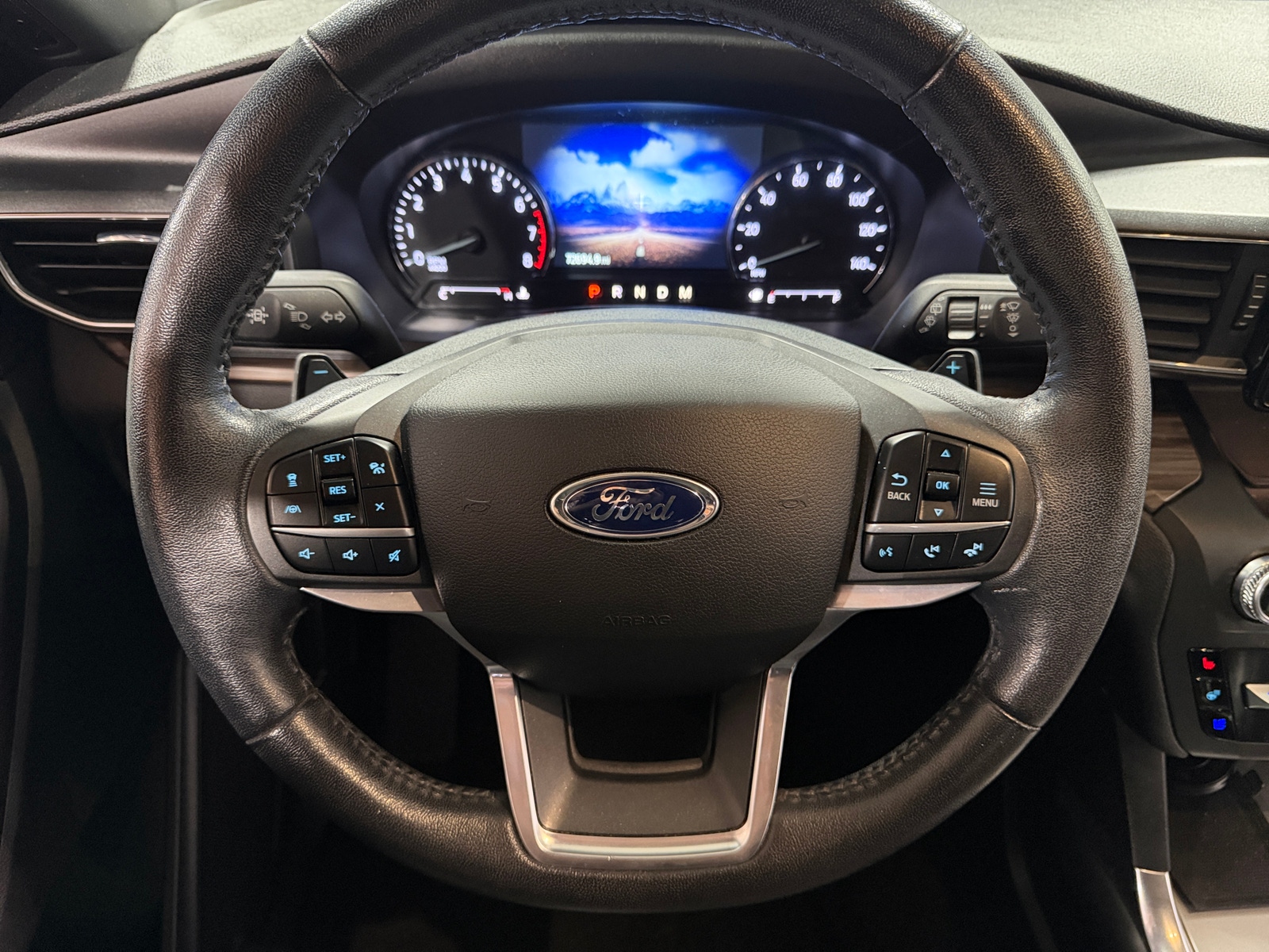Thumbnail: 2020 Ford Explorer - 4